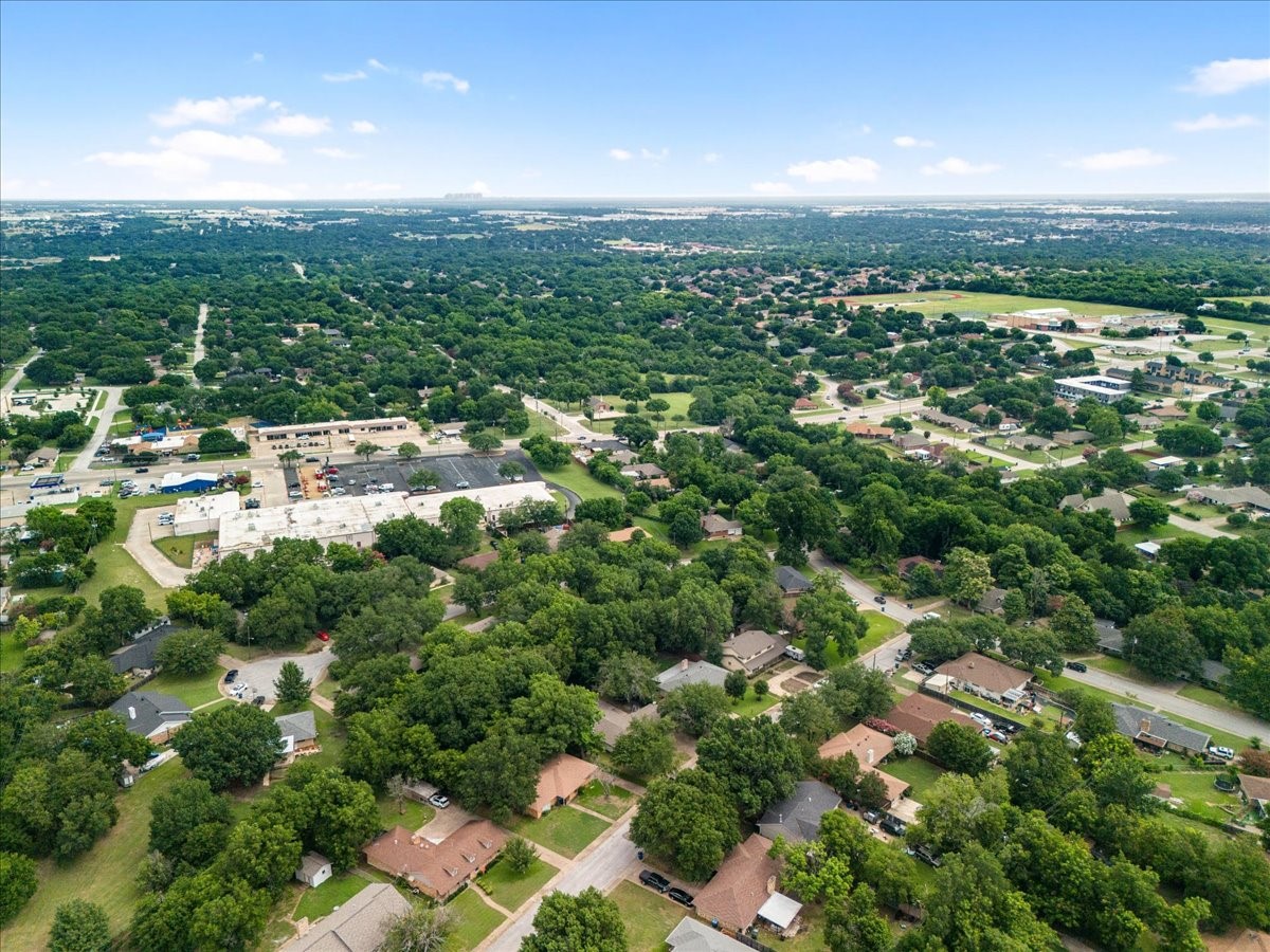 325 Meadowcreek Drive