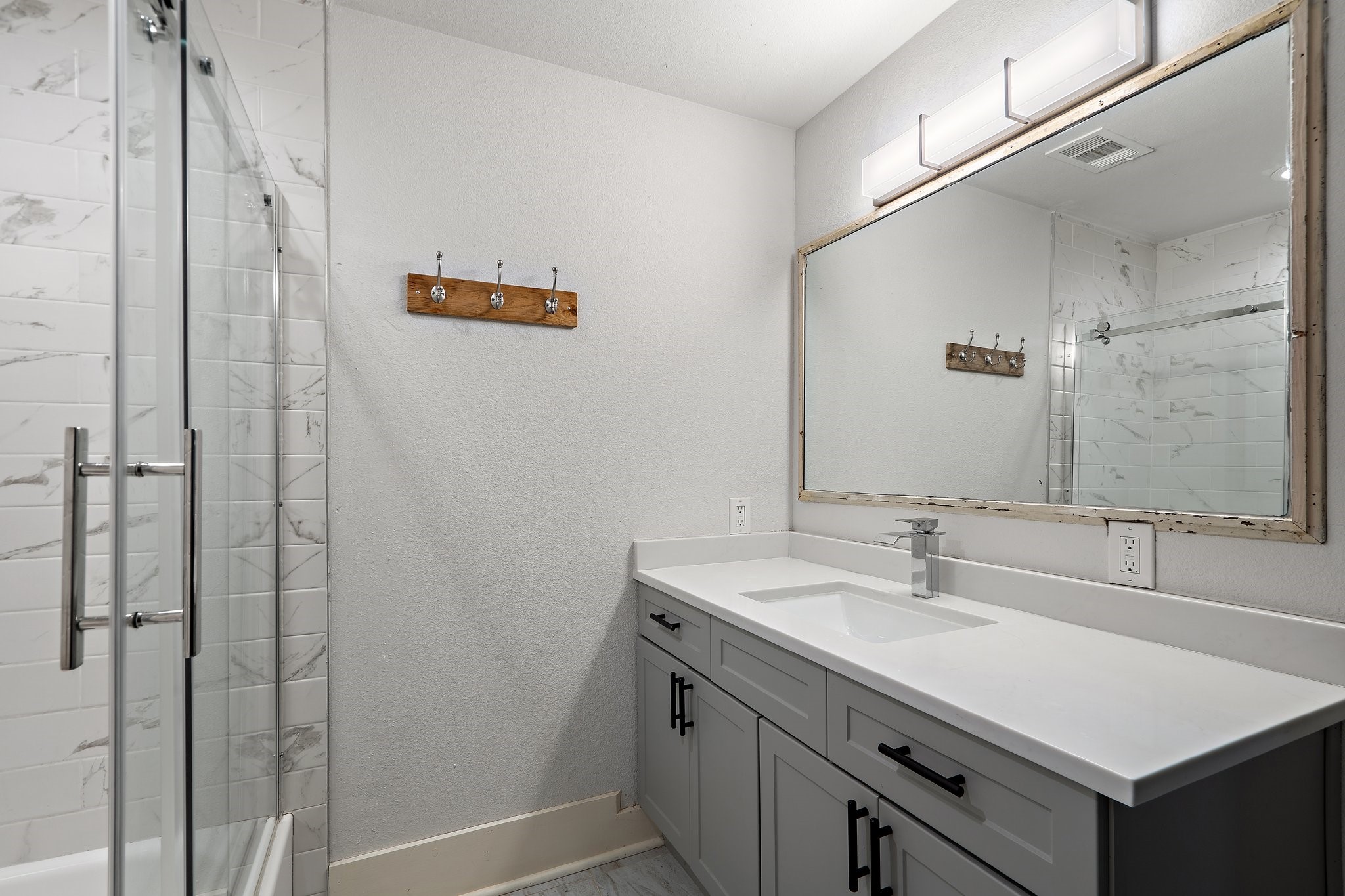 1105 W Main Street