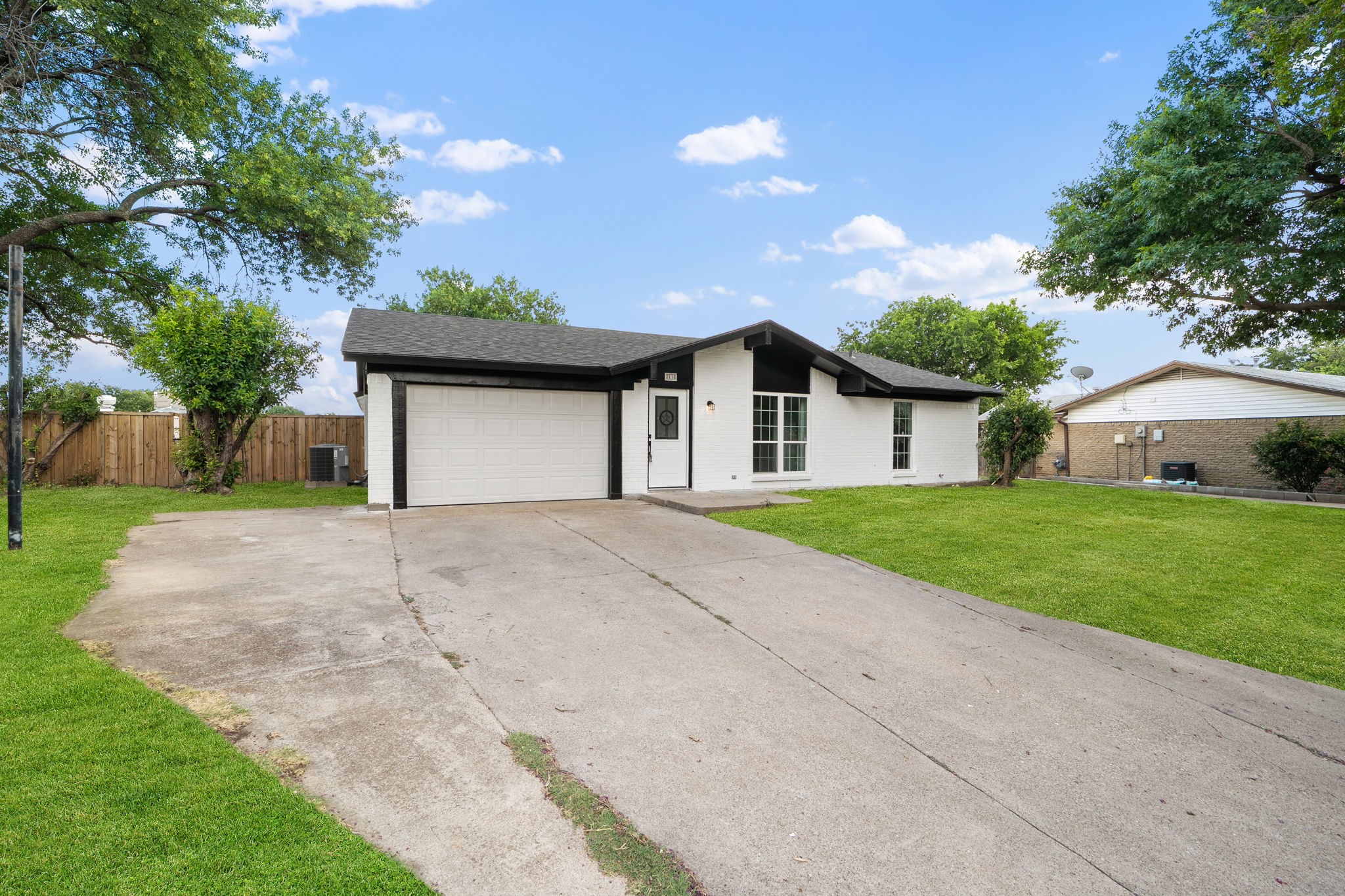 2118 Lamont Drive