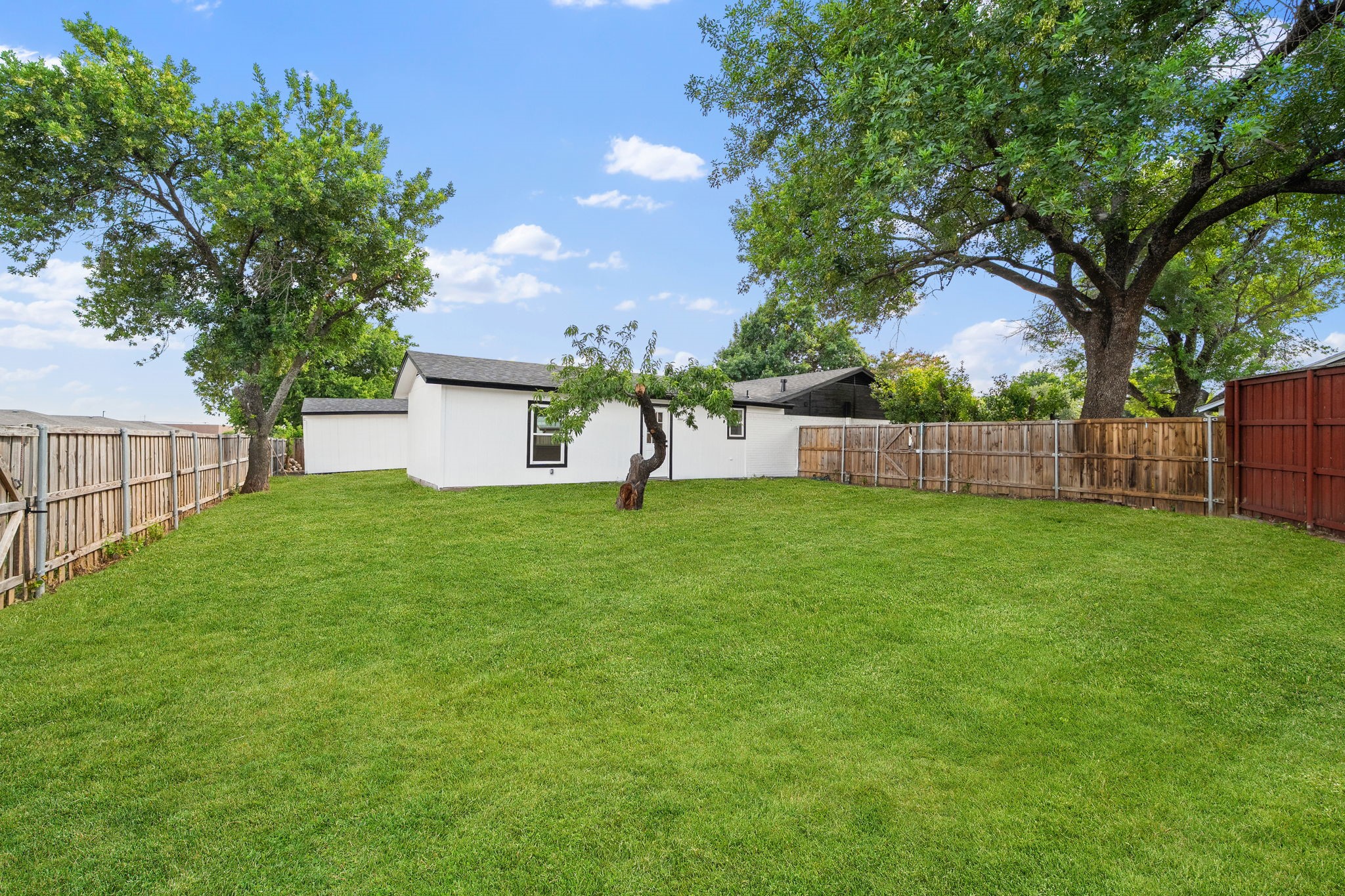 2118 Lamont Drive