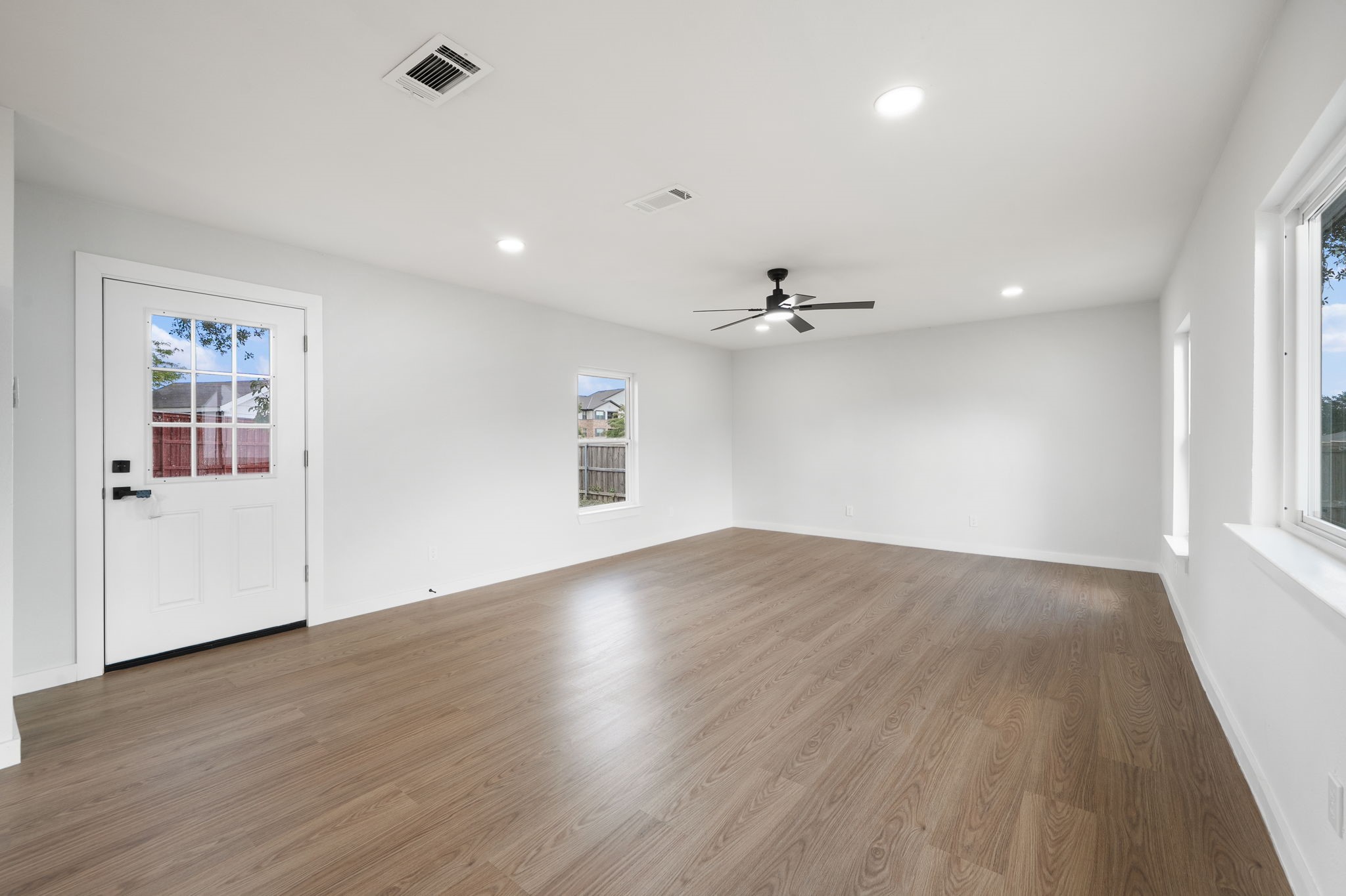 2118 Lamont Drive