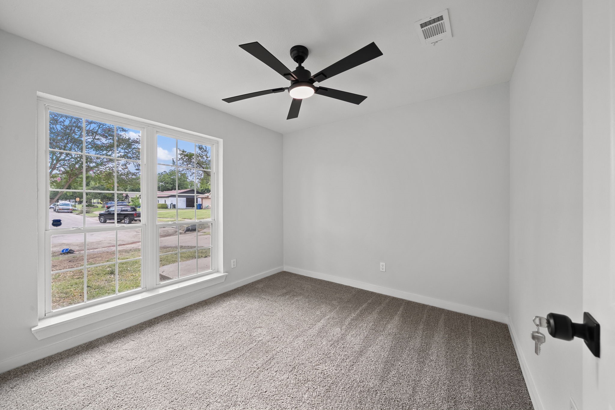 2118 Lamont Drive