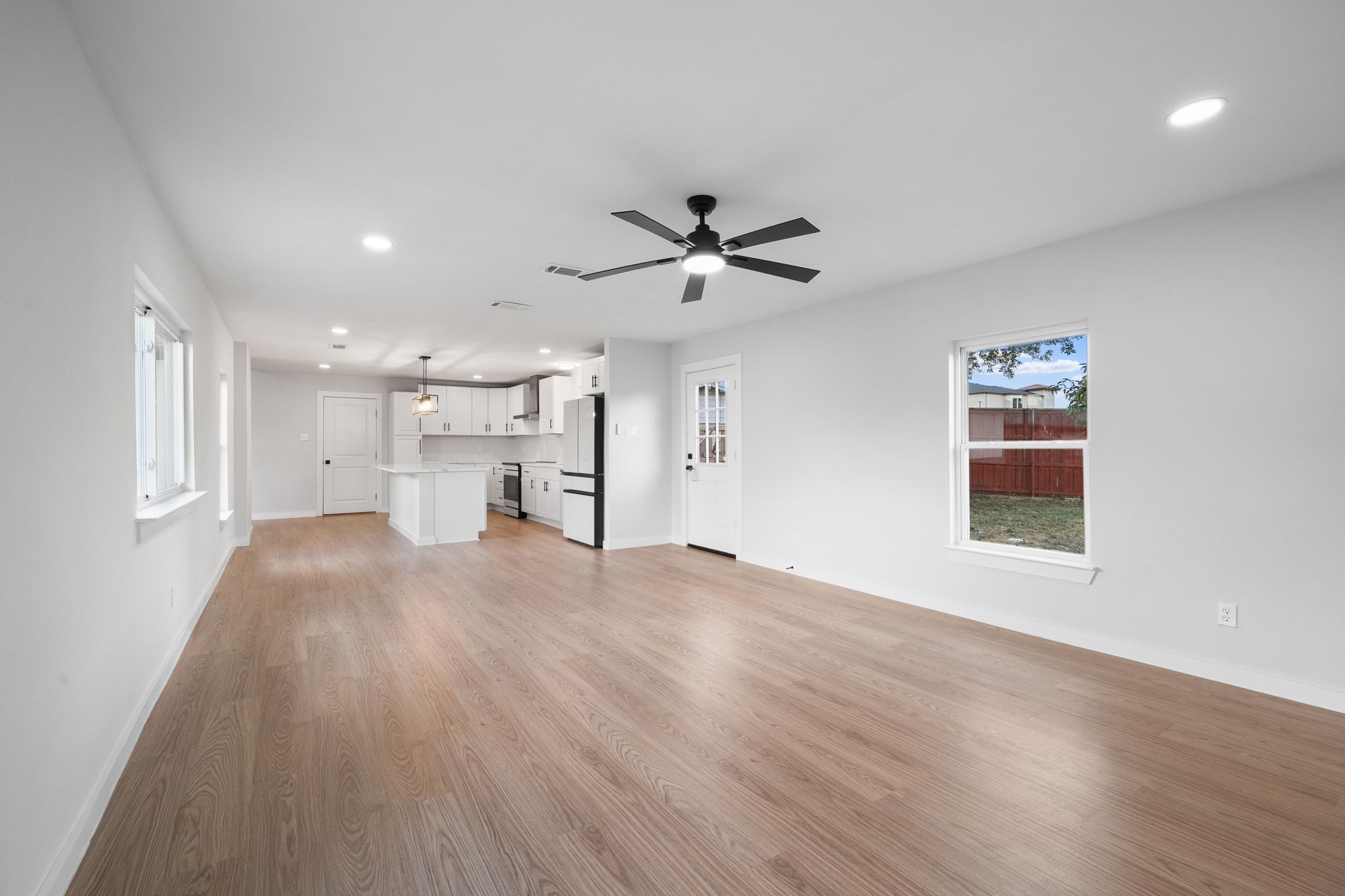 2118 Lamont Drive