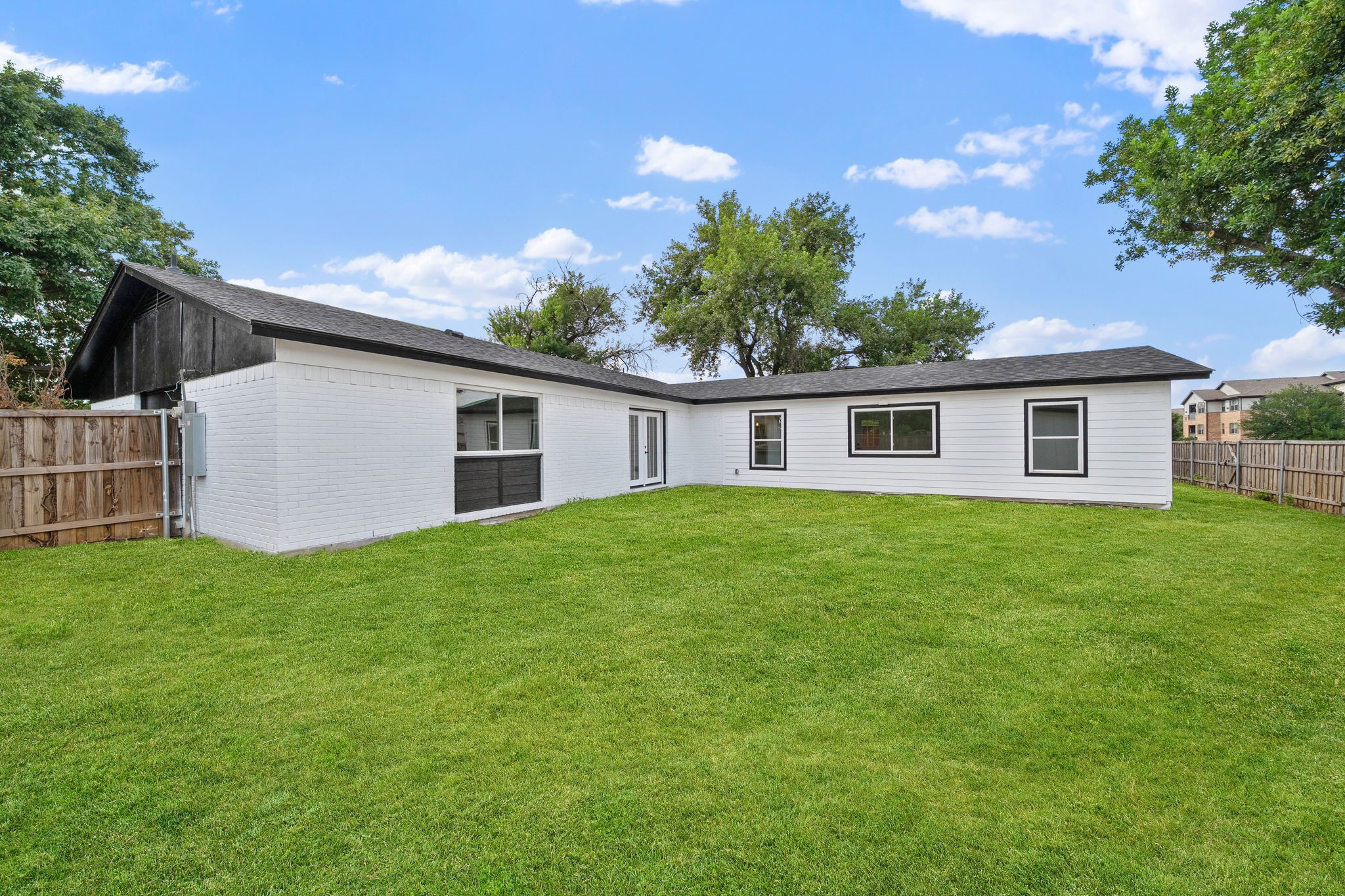 2118 Lamont Drive
