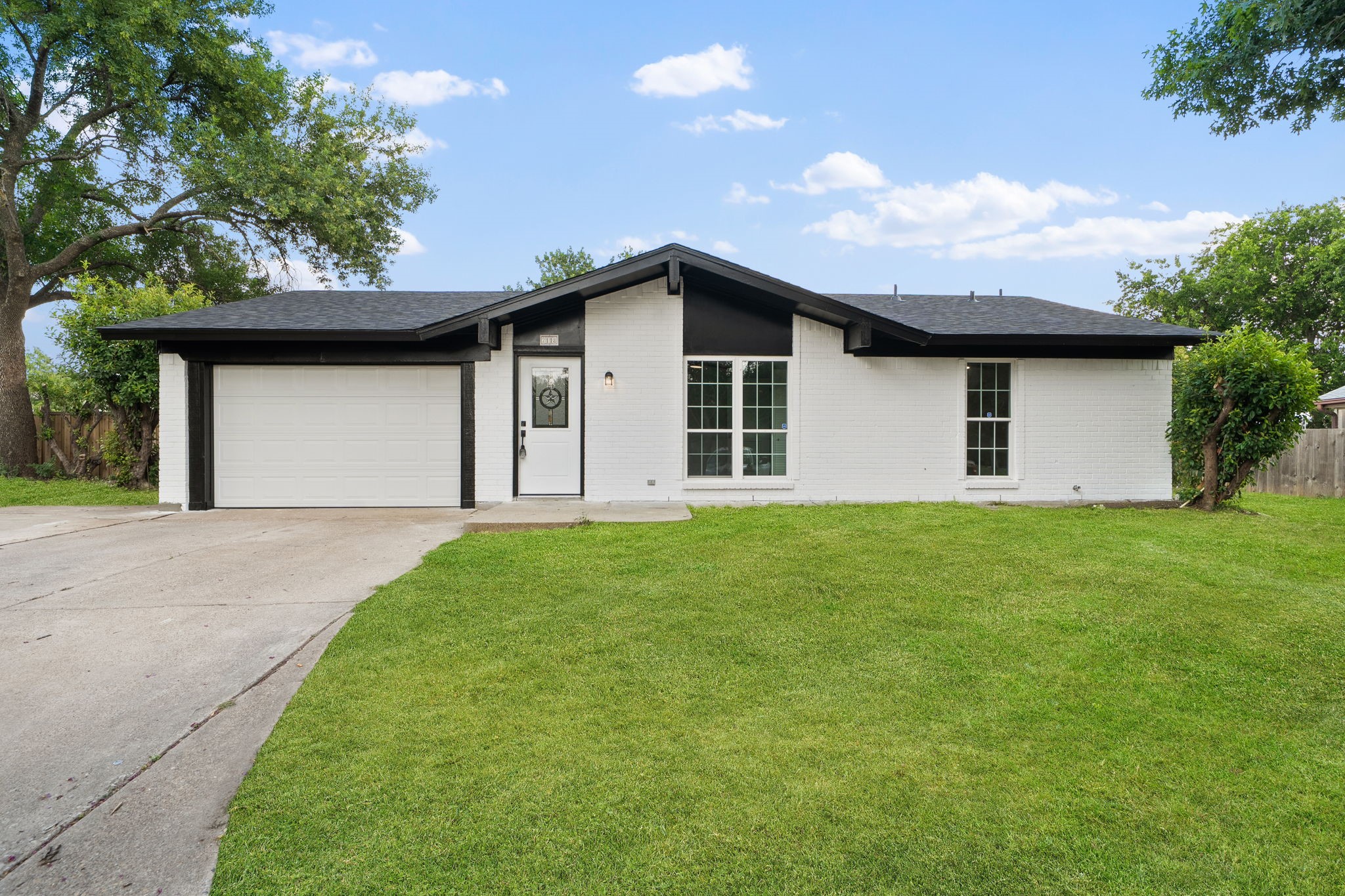 2118 Lamont Drive