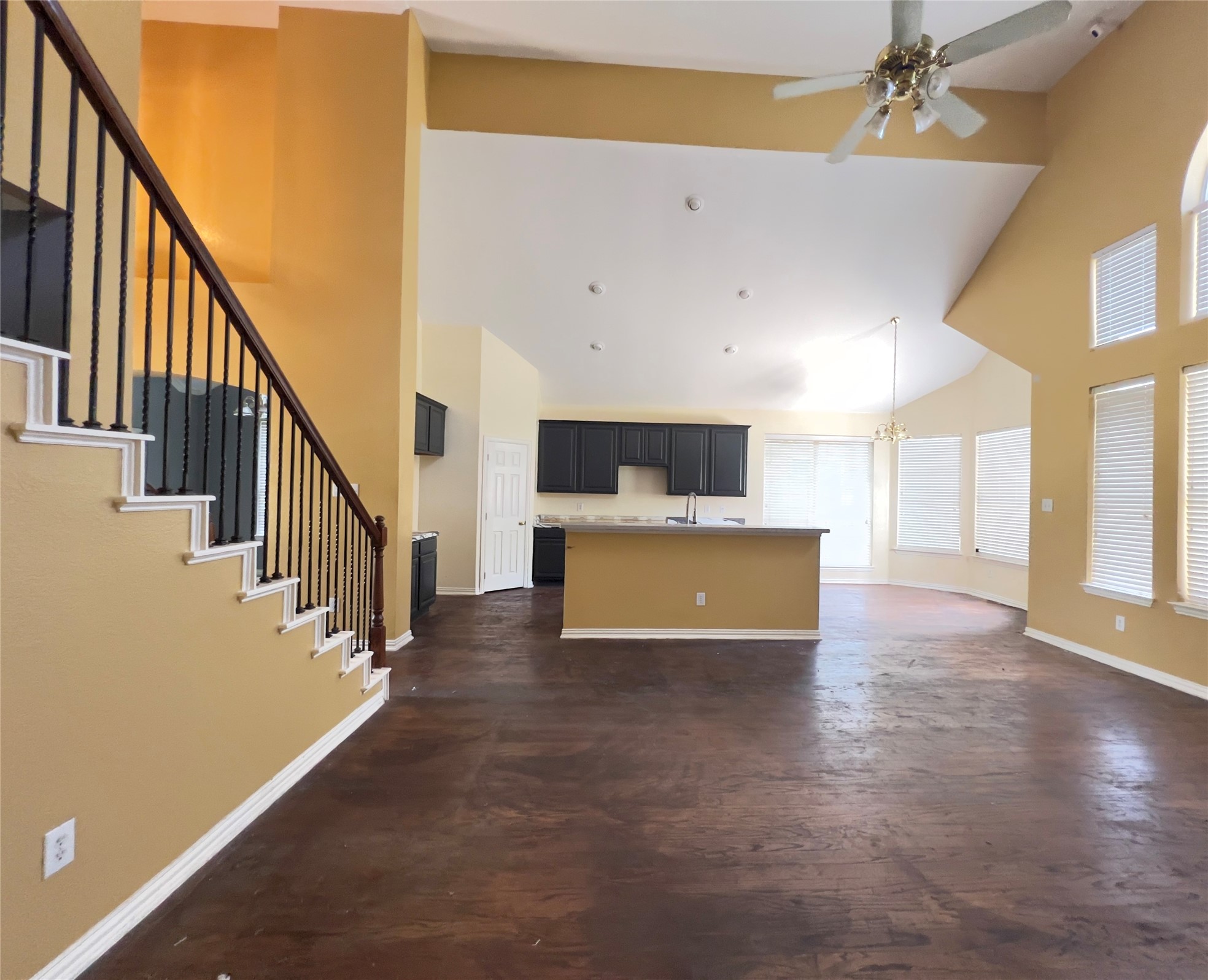 1005 Raspberry Lane
