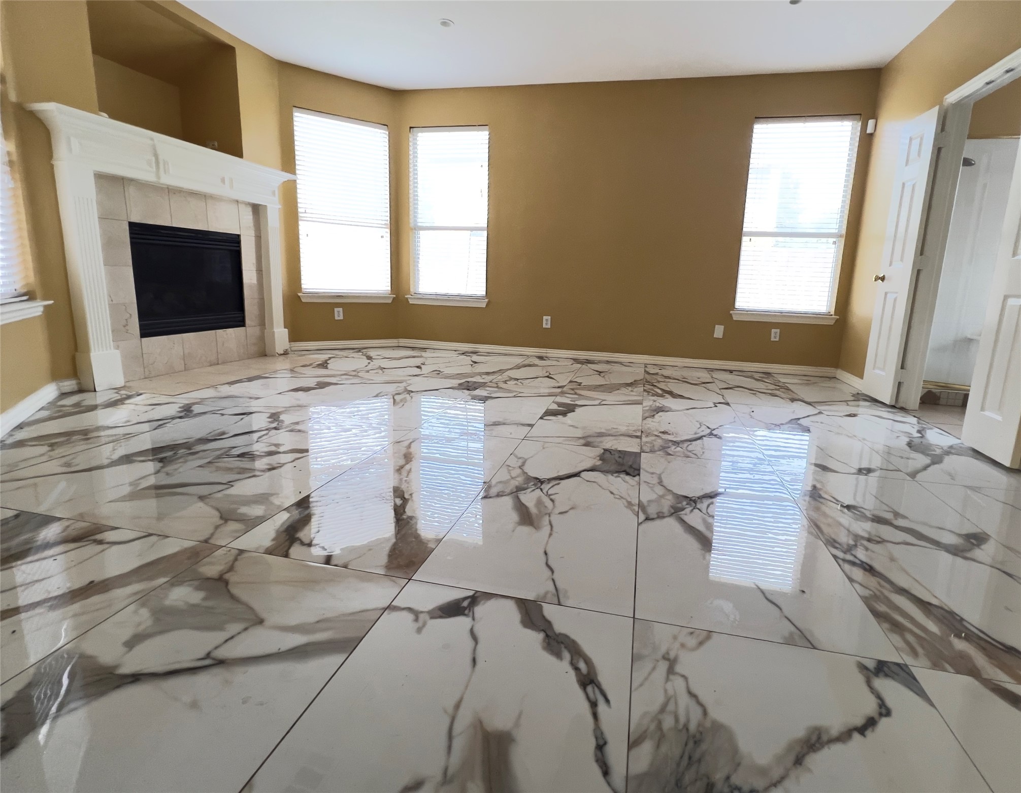 1005 Raspberry Lane