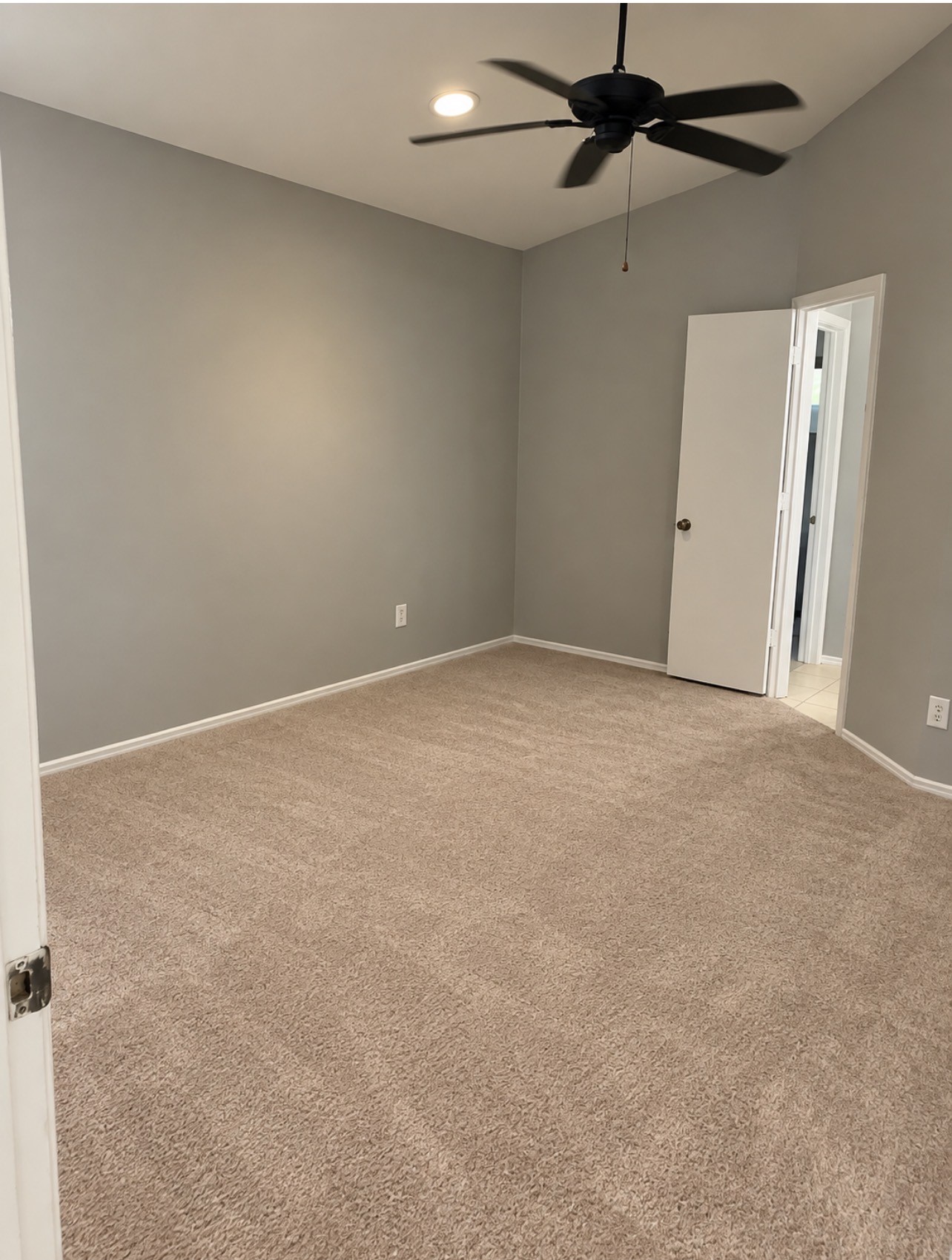 1109 Hemlock Drive