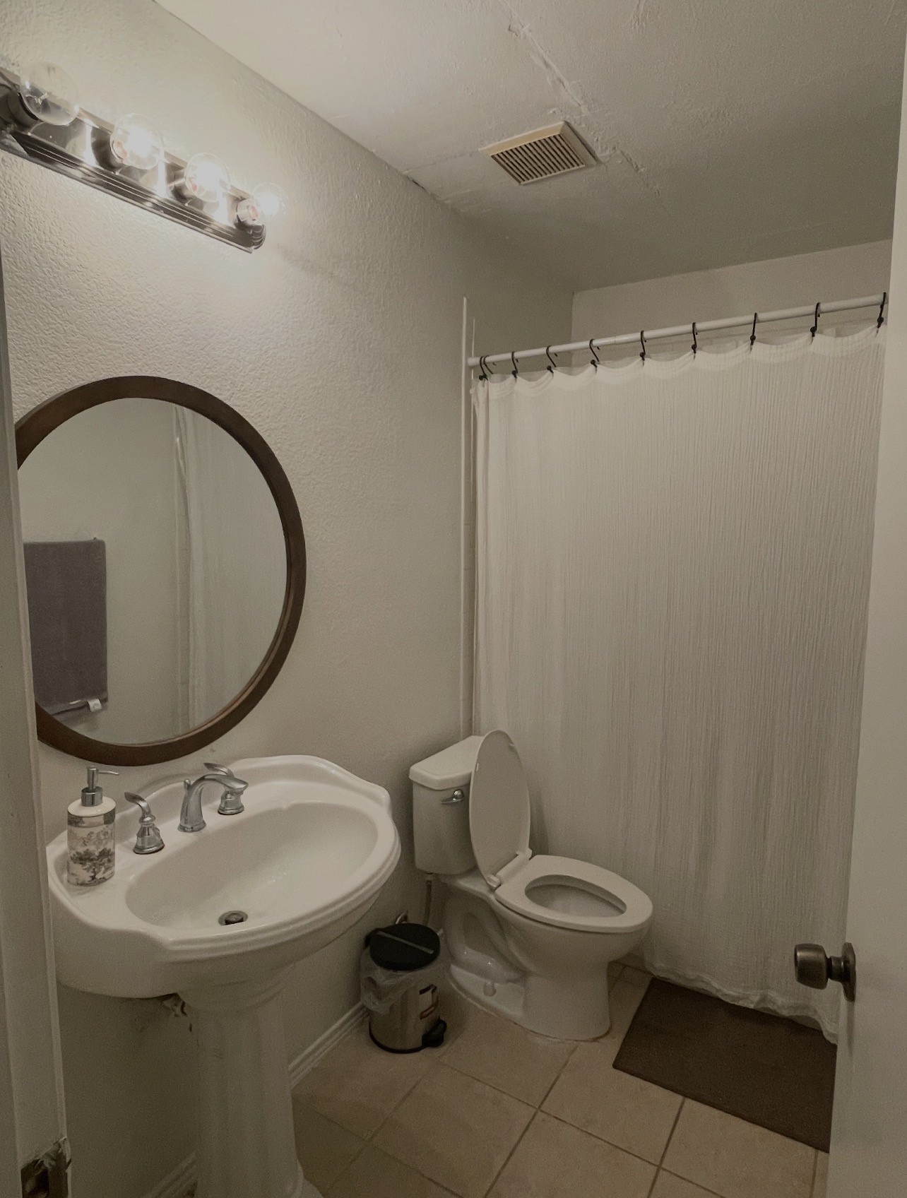 1109 Hemlock Drive