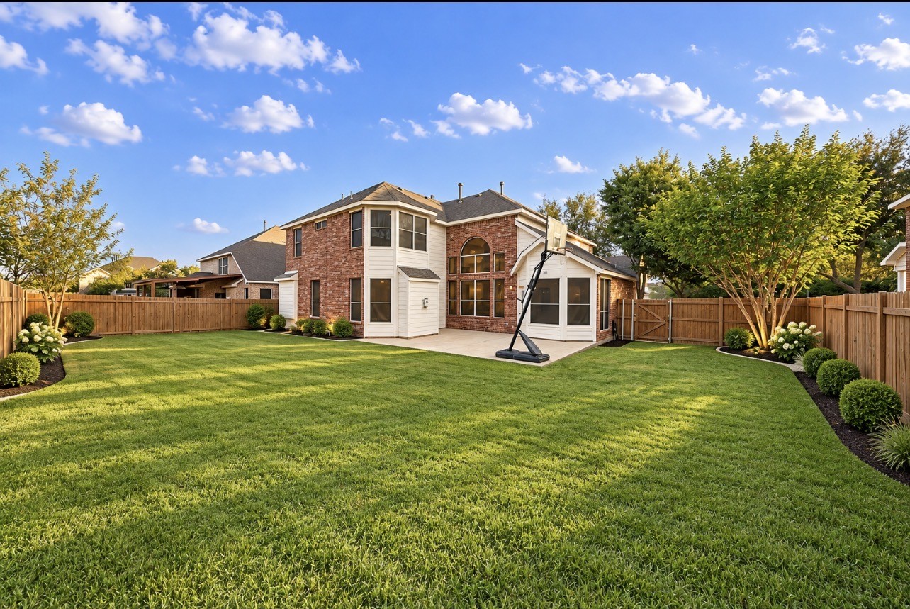 1005 Raspberry Lane