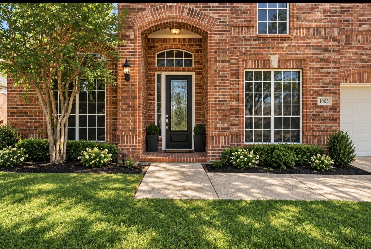1005 Raspberry Lane