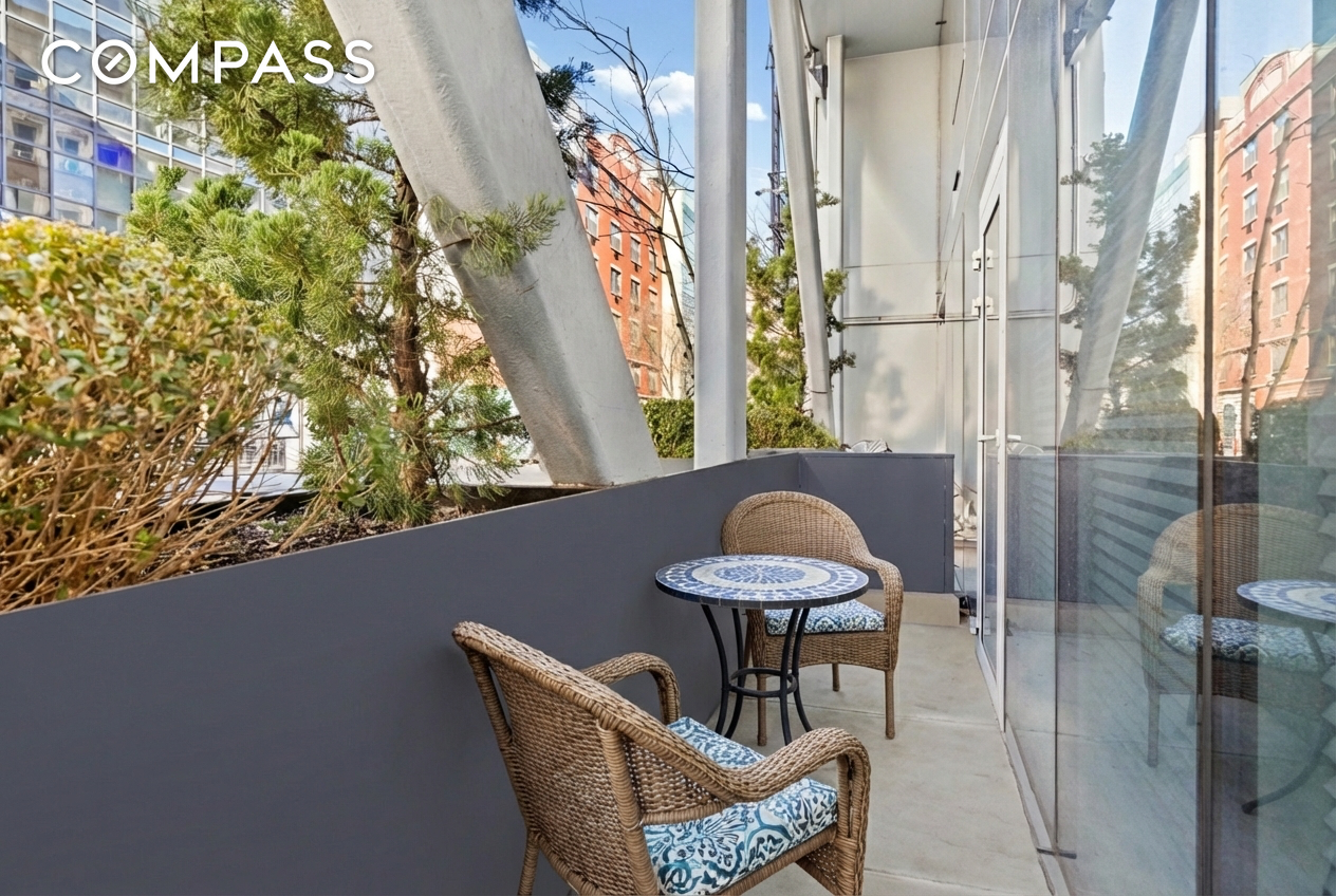 100 Norfolk Street 1A