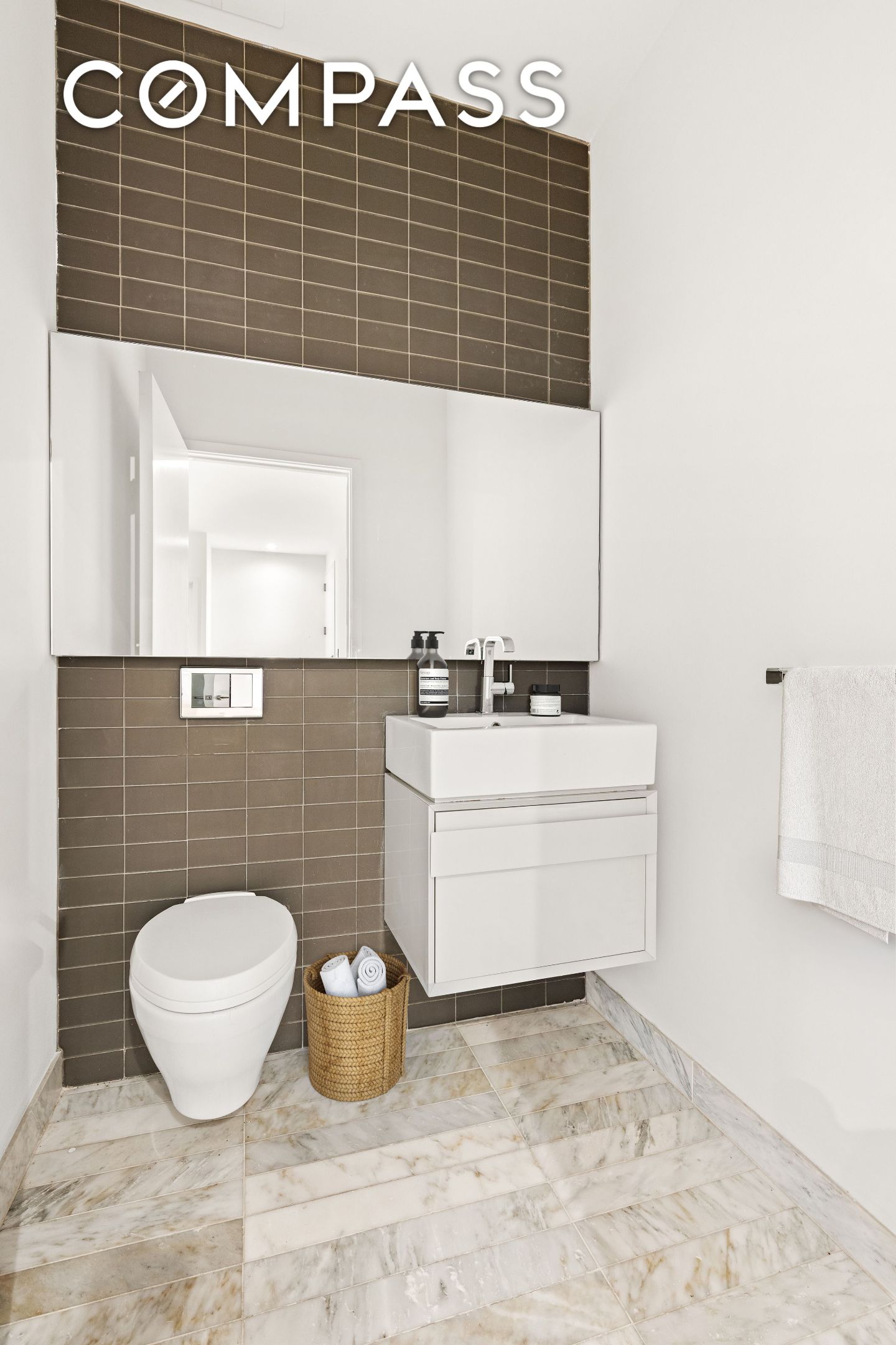 100 Norfolk Street 1A