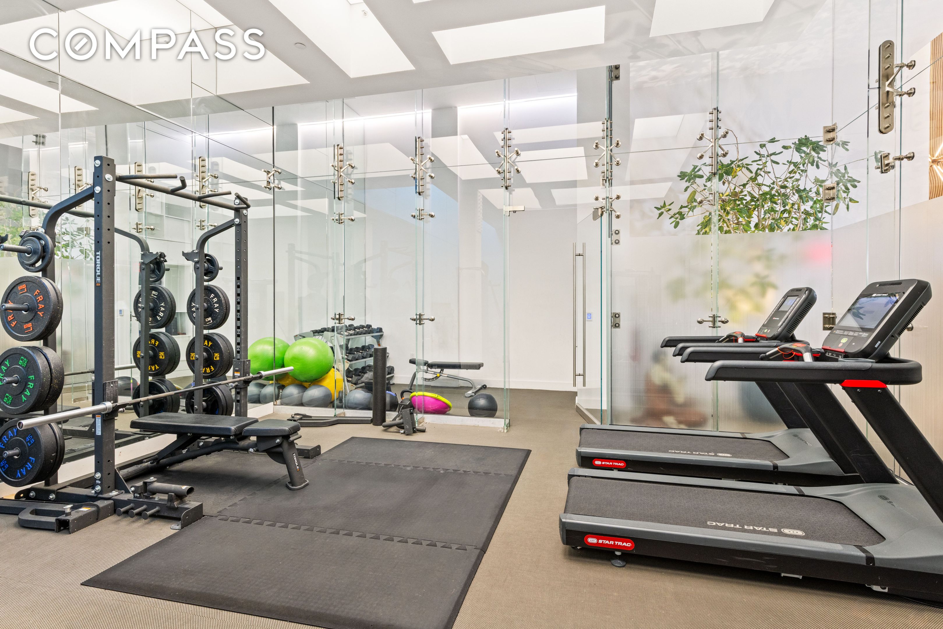 100 Norfolk Street 1A