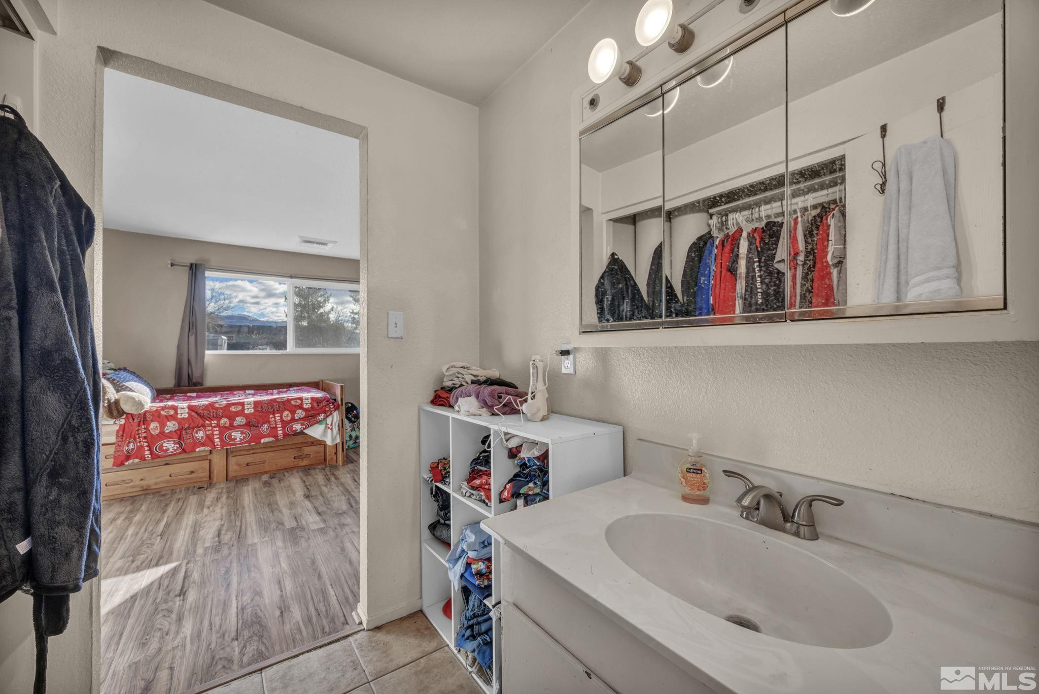 3760 Peregrine Circle