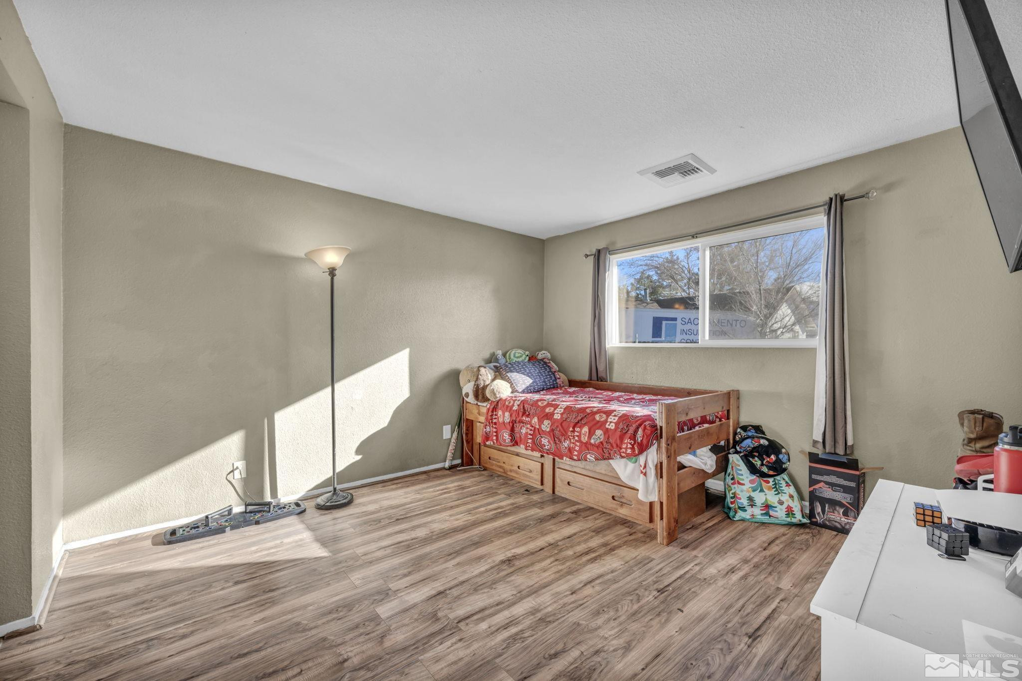 3760 Peregrine Circle