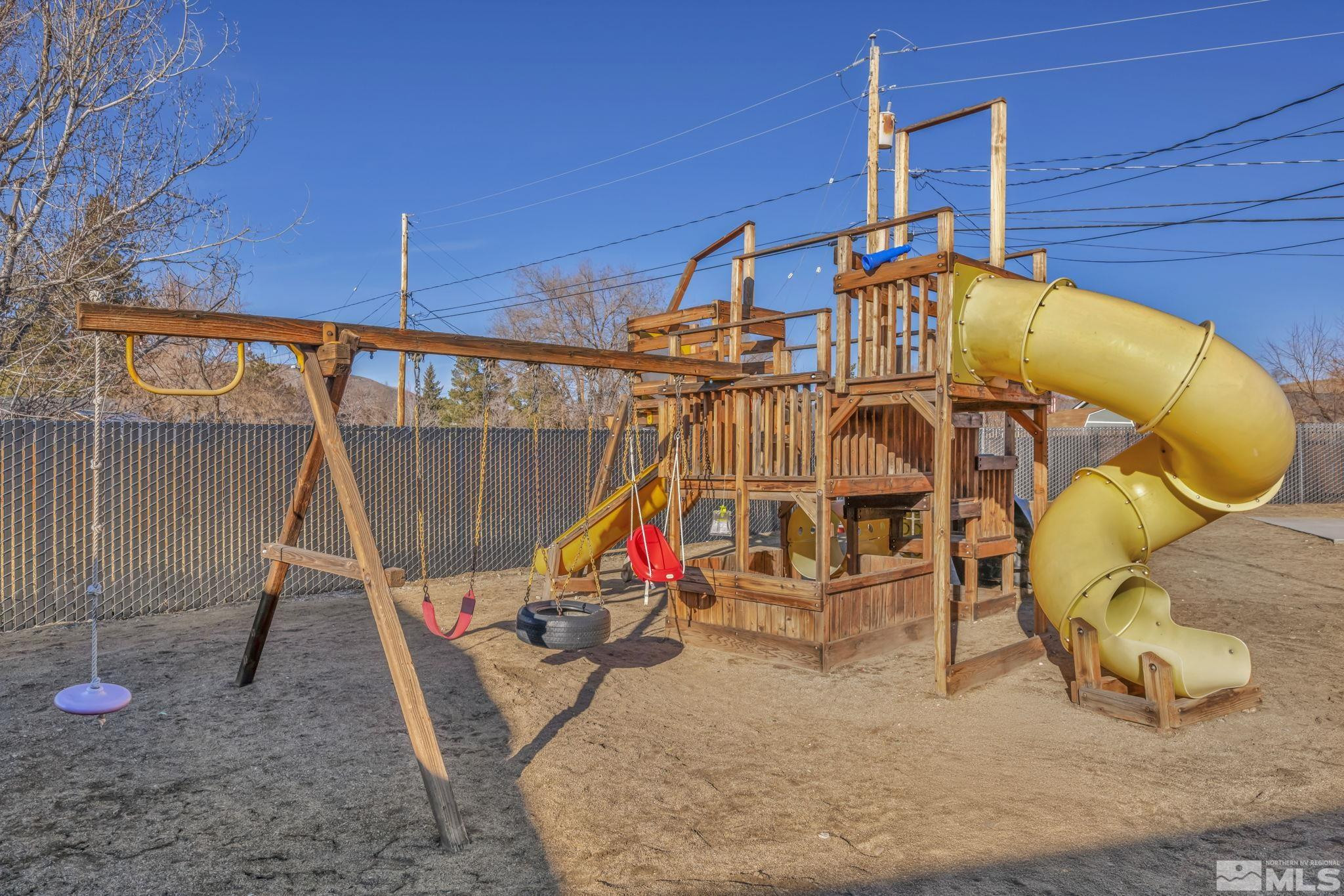 3760 Peregrine Circle