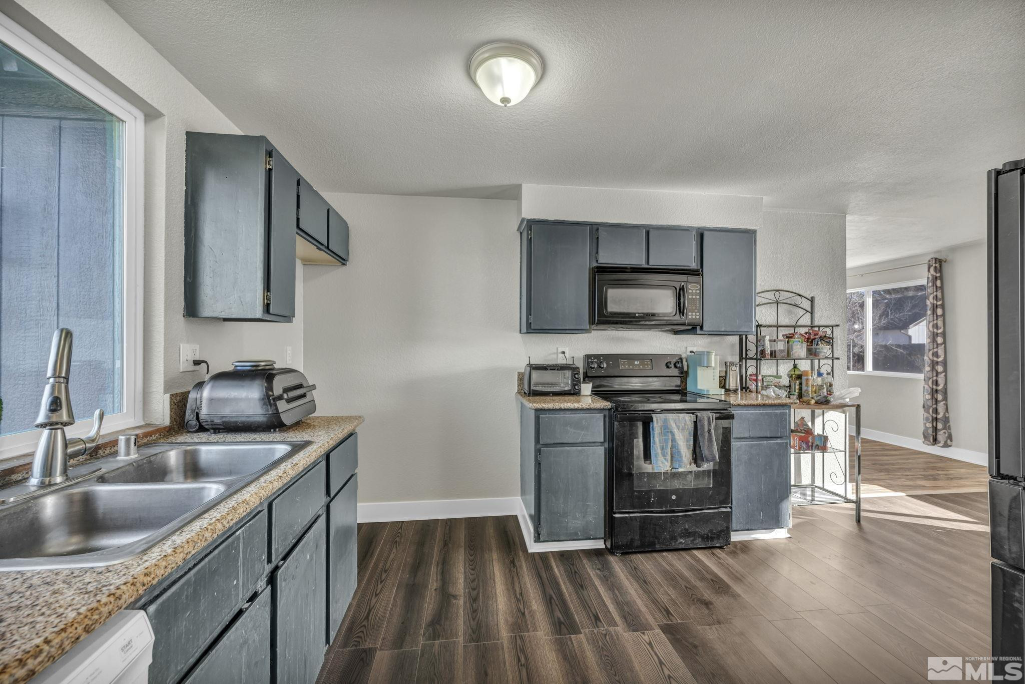 3760 Peregrine Circle