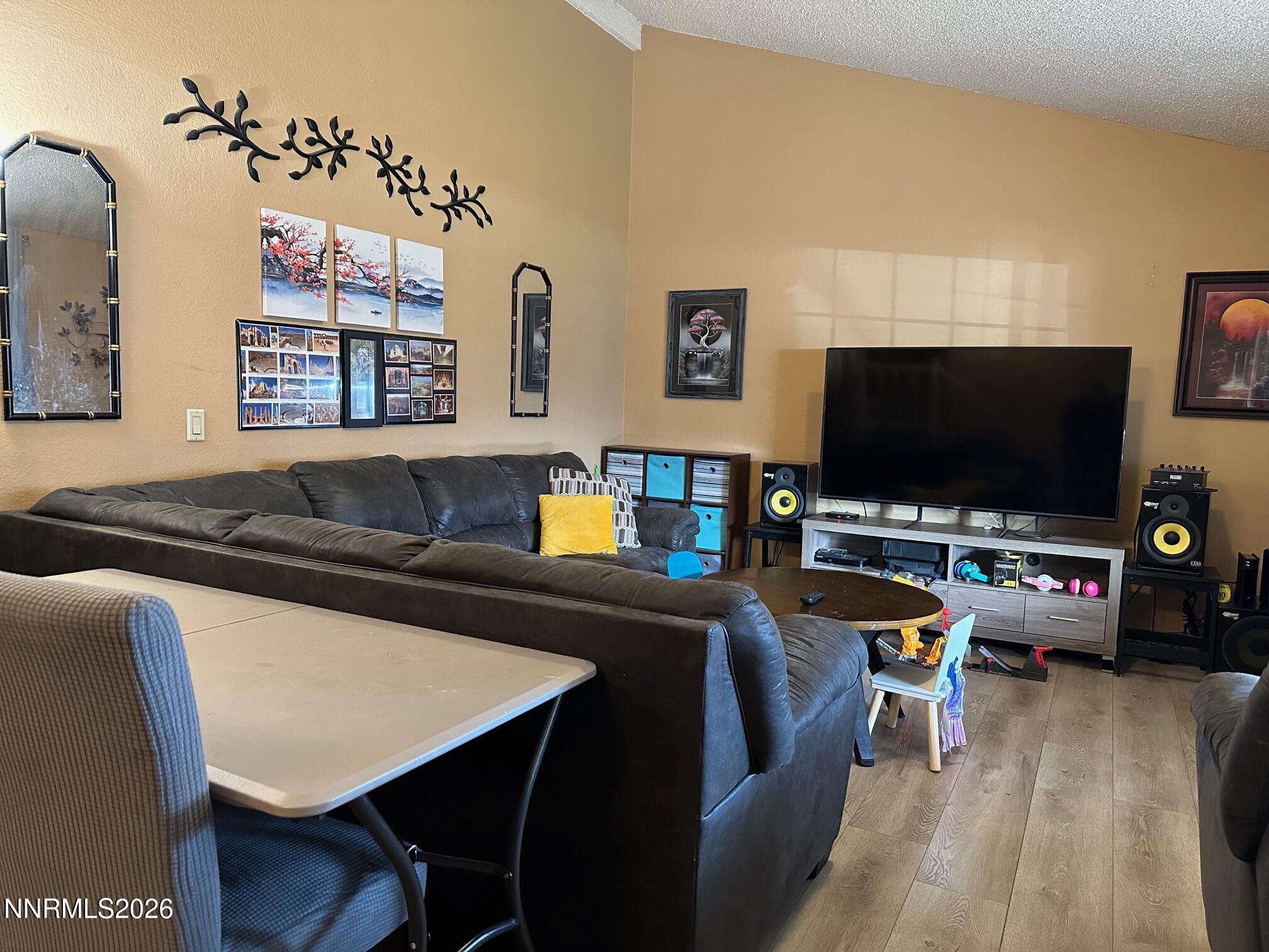 4185 Mira Loma Drive