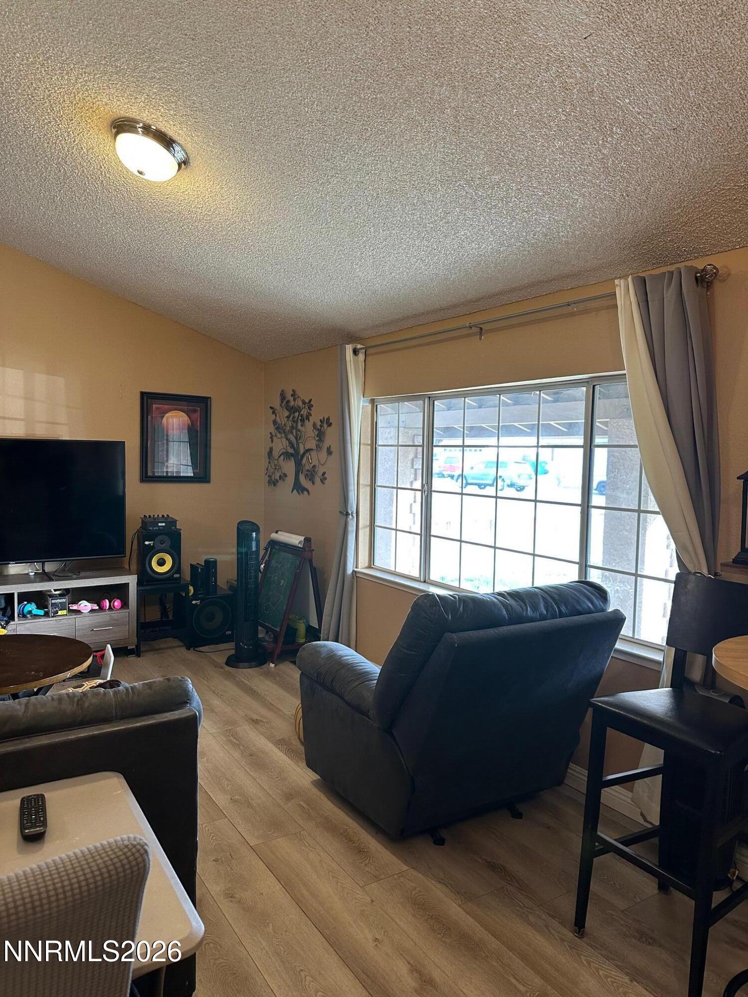 4185 Mira Loma Drive