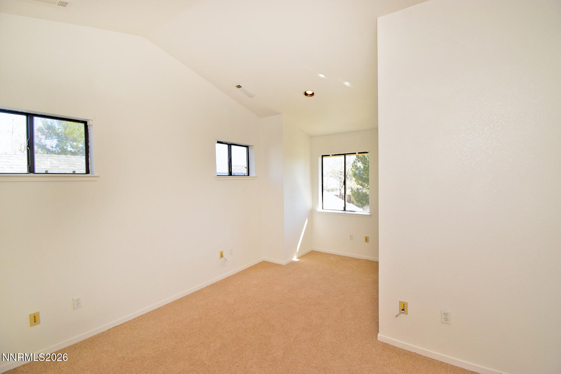 5712 Royal Vista Way