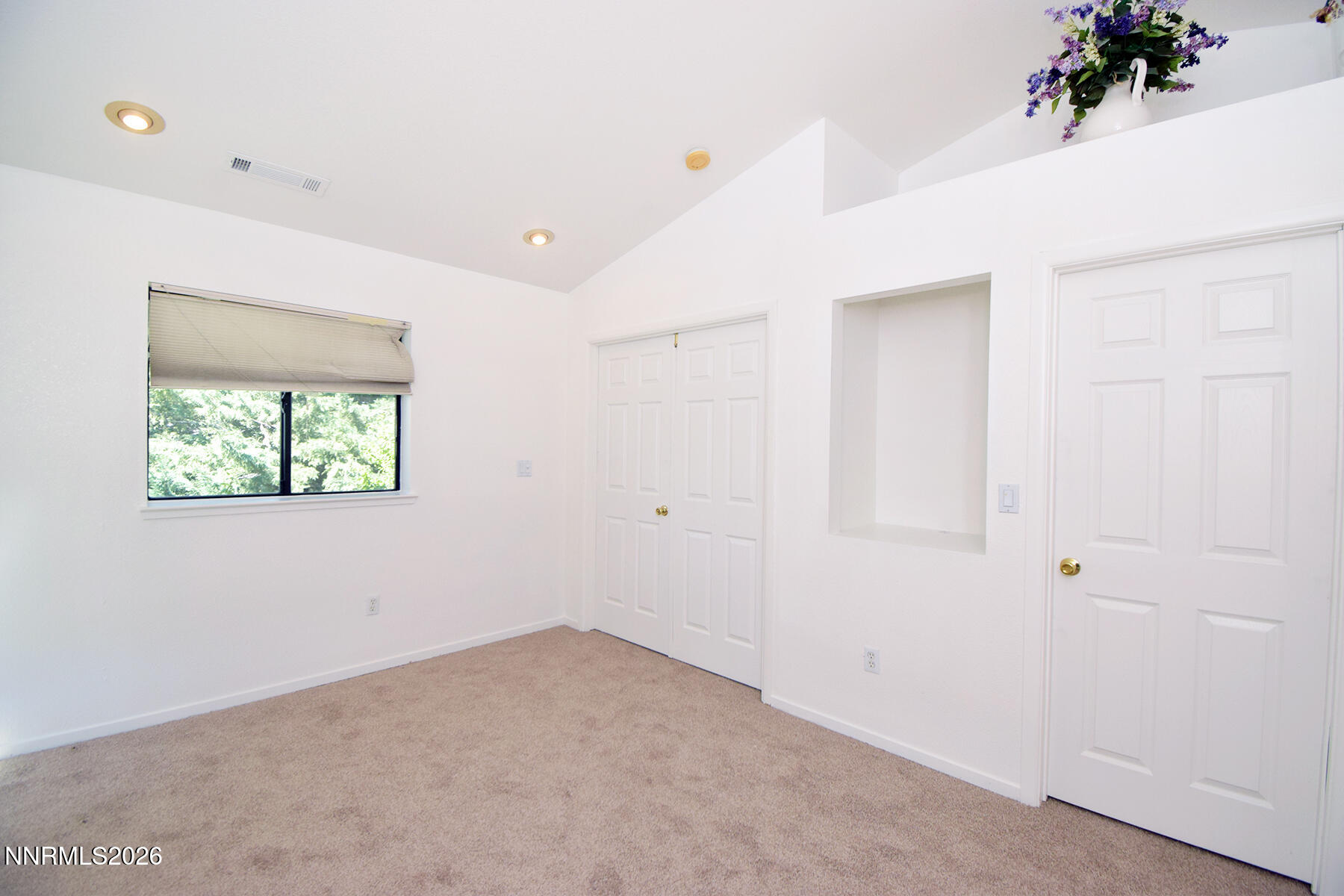 5712 Royal Vista Way