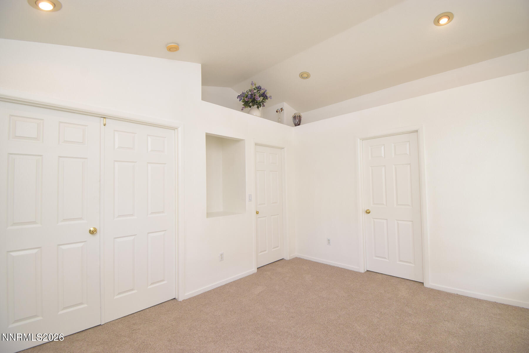 5712 Royal Vista Way