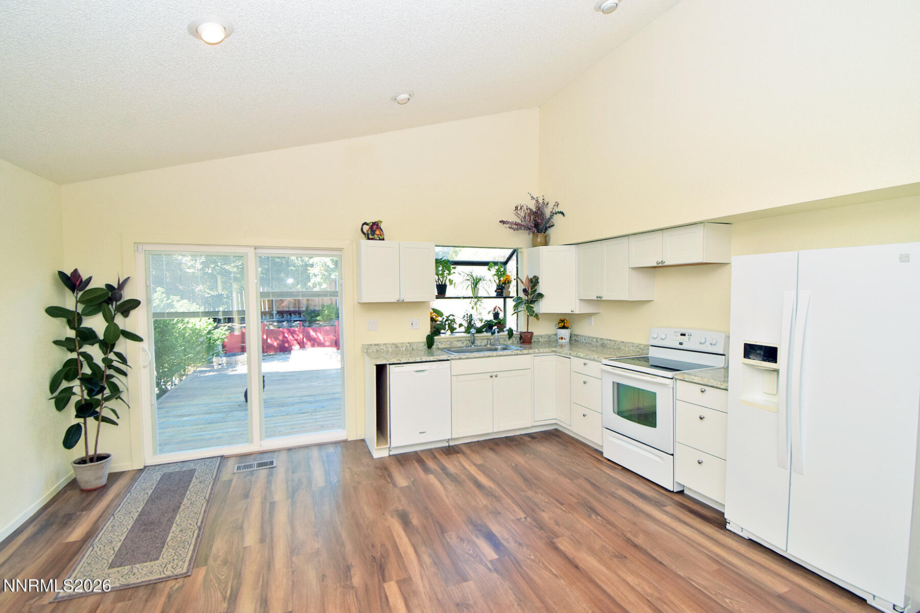 5712 Royal Vista Way
