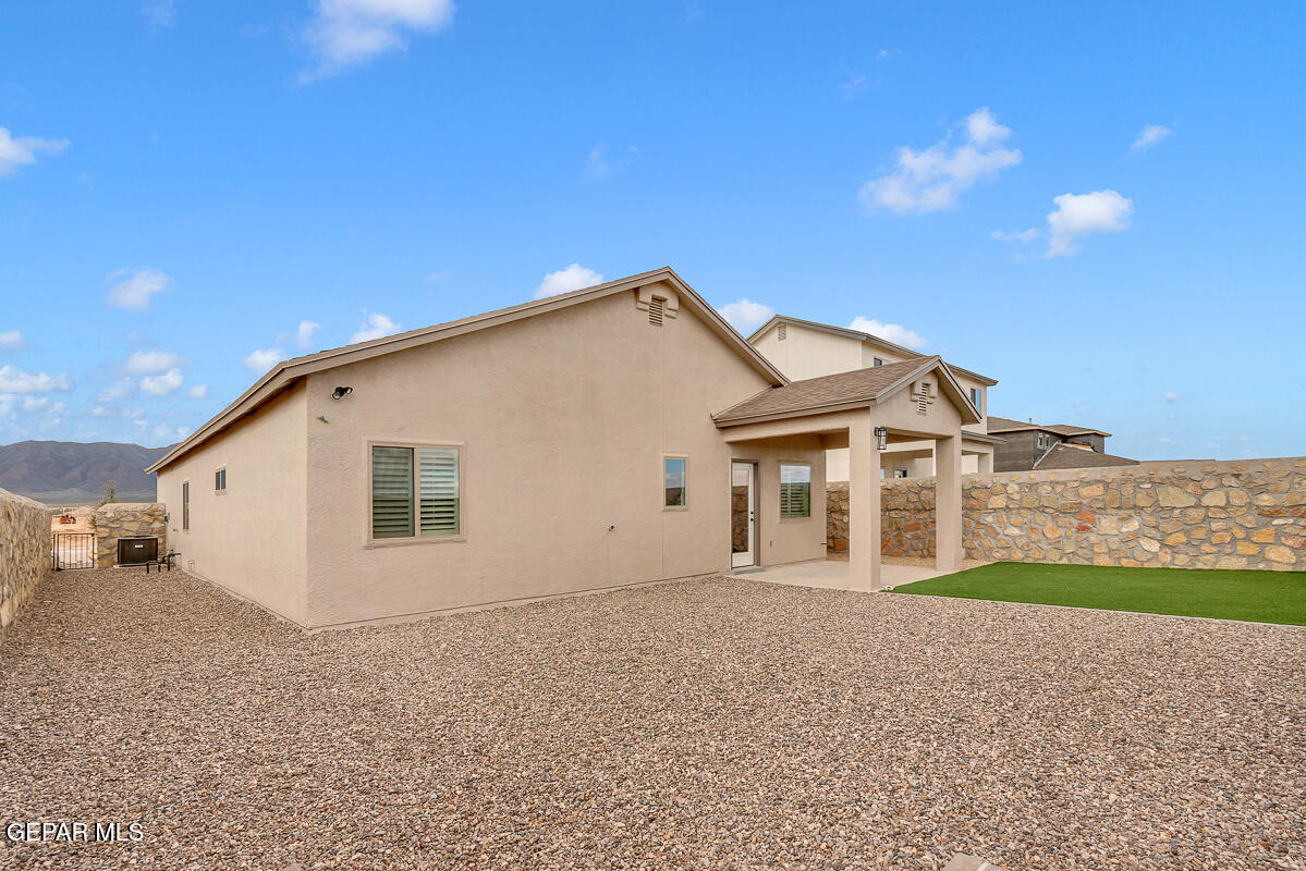 11126 Ground Cherry Street