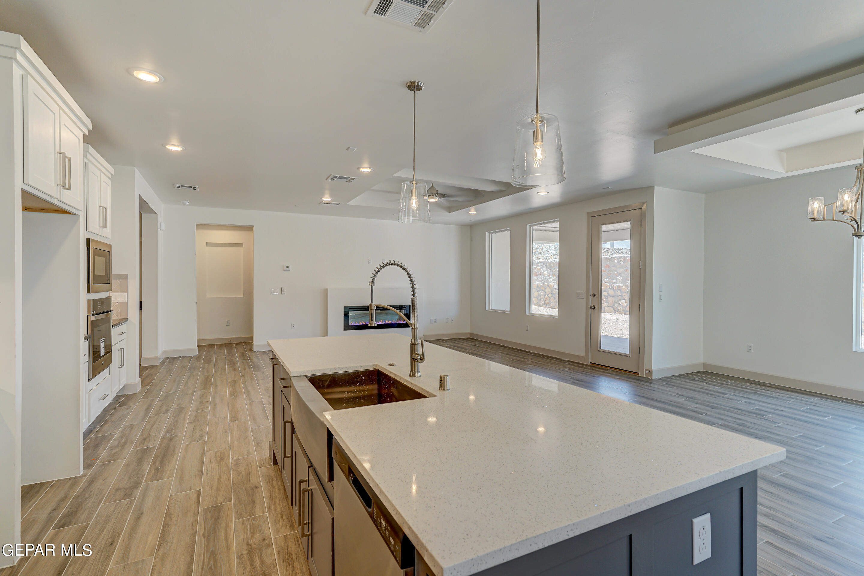 7313 Enchanted Point Drive