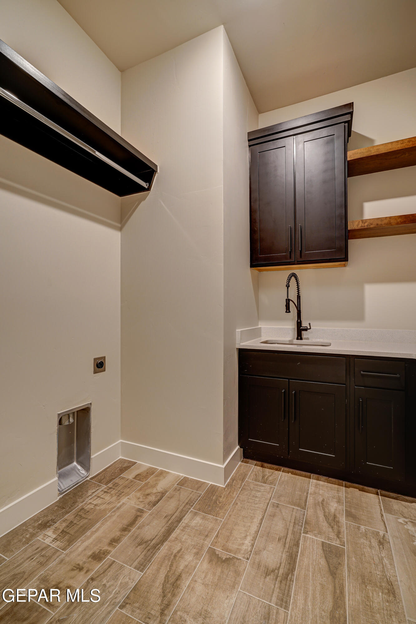 7305 Enchanted Point Drive