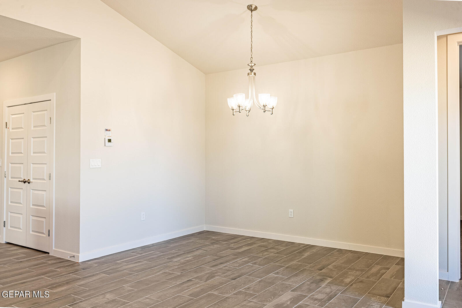 562 Osier Drive