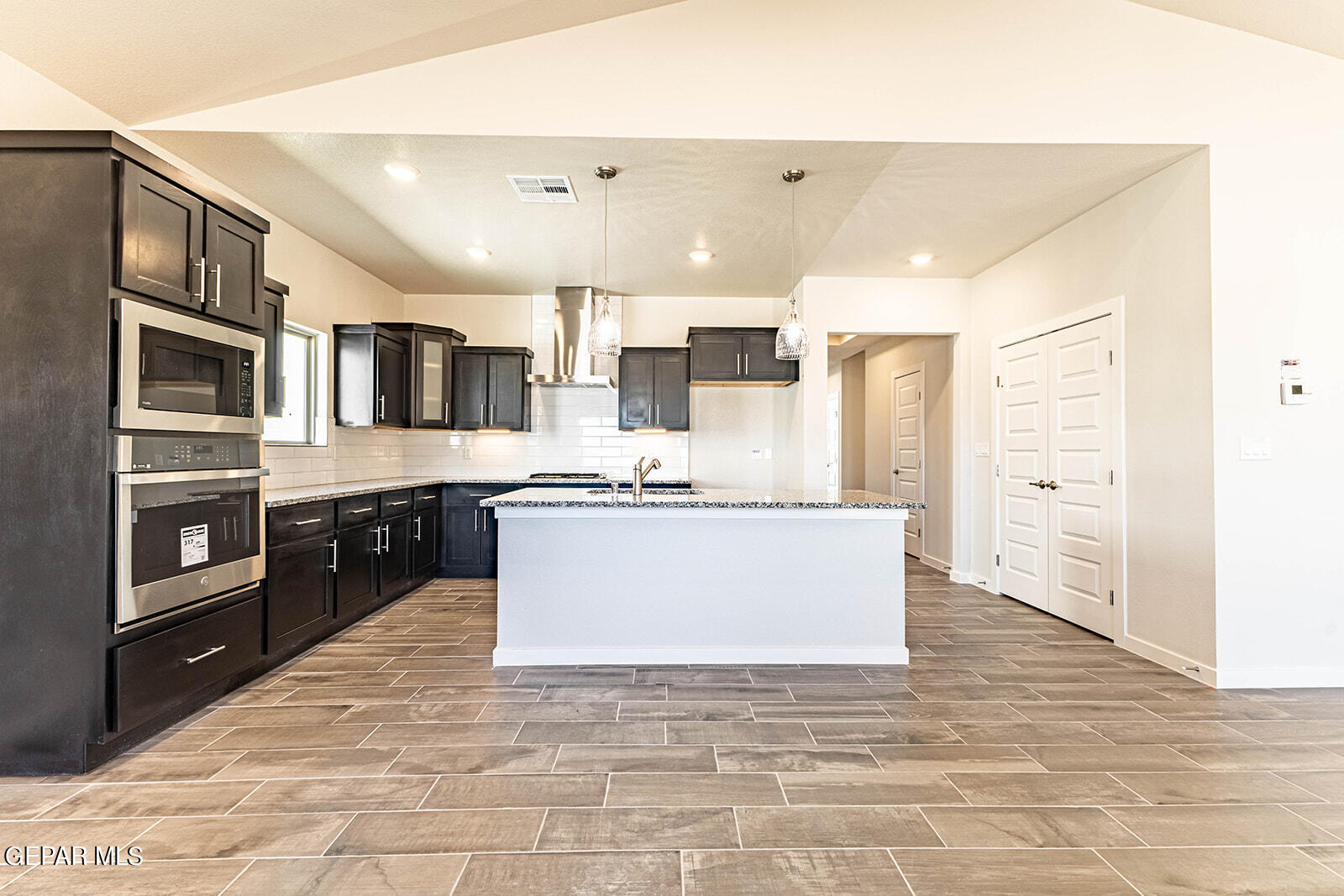 562 Osier Drive
