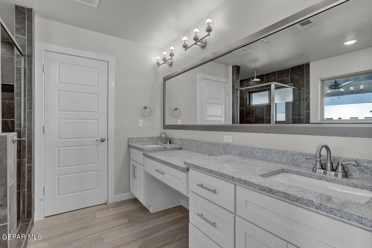 7309 Enchanted Point Drive