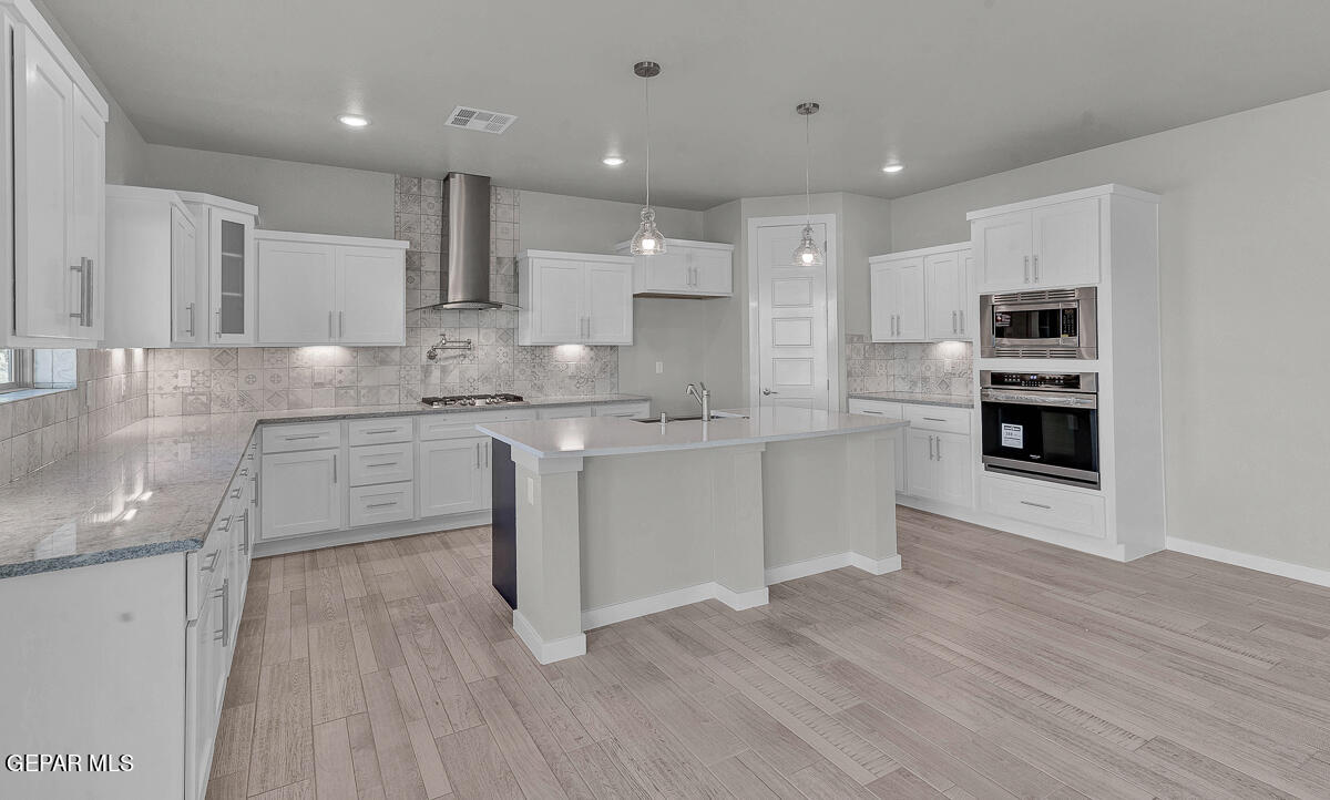 7309 Enchanted Point Drive