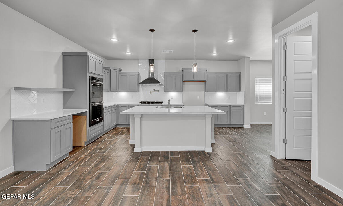 7317 Enchanted Point Drive