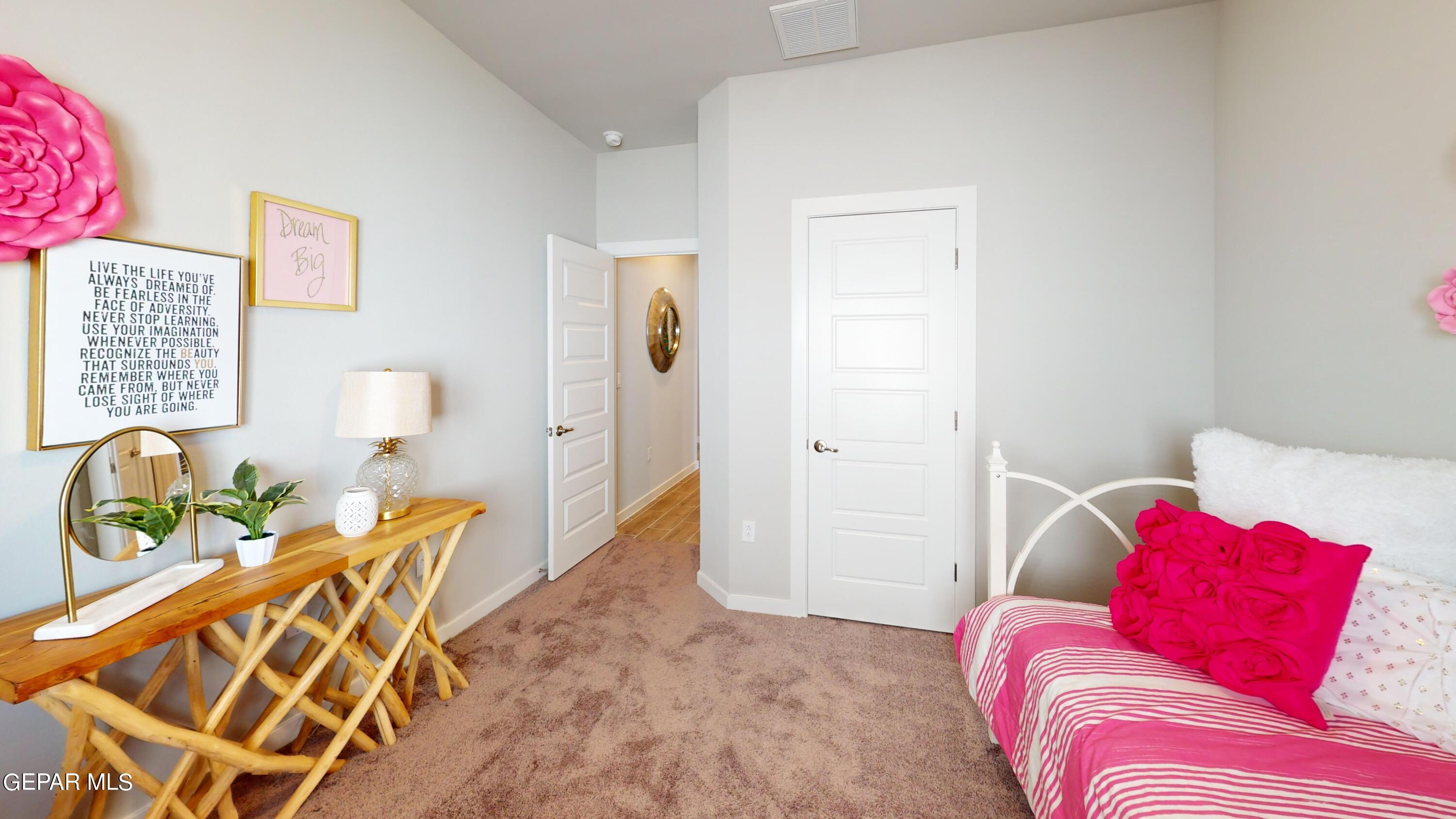 7425 White Cedar Place