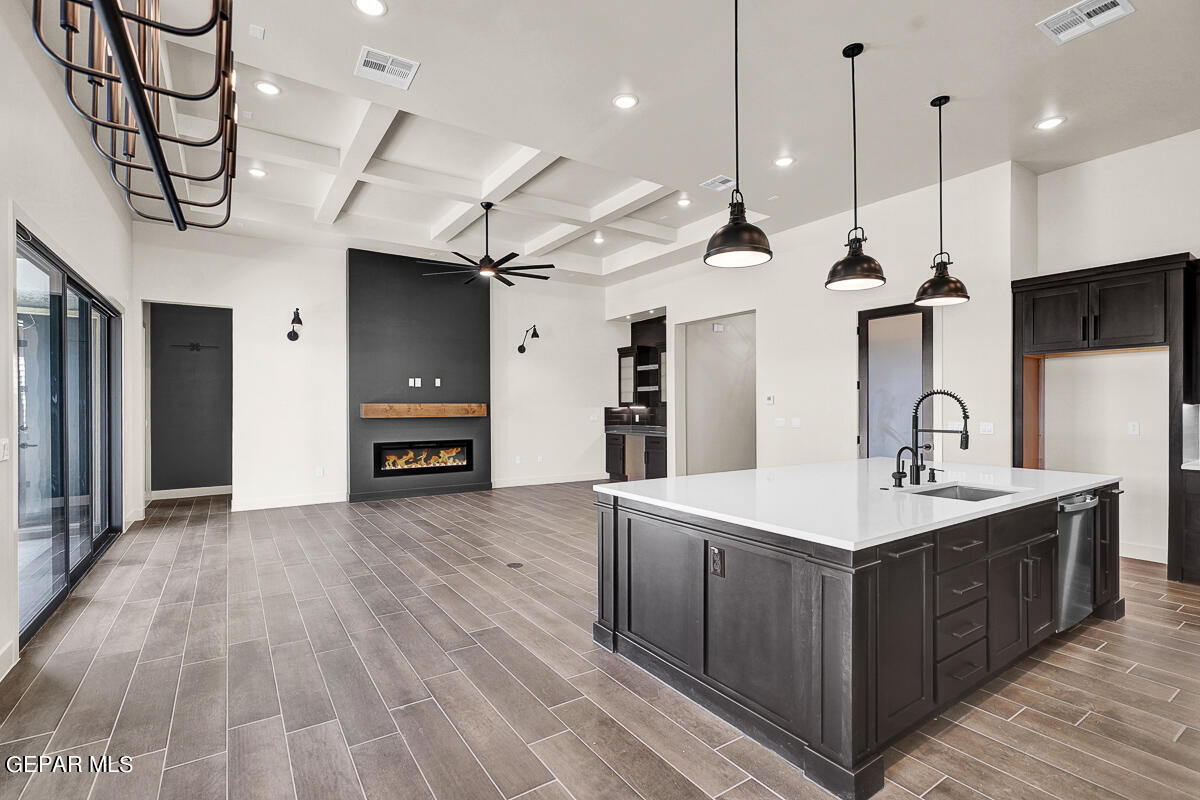 7325 Enchanted Point Drive