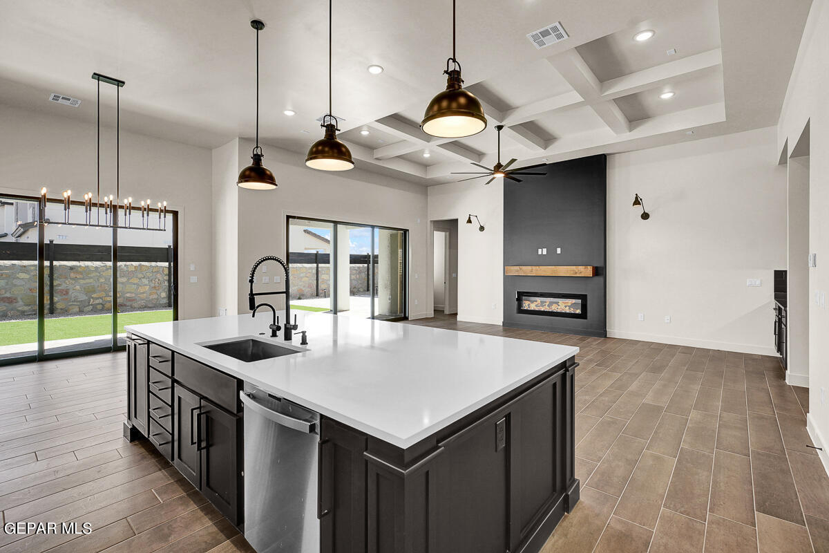 7325 Enchanted Point Drive