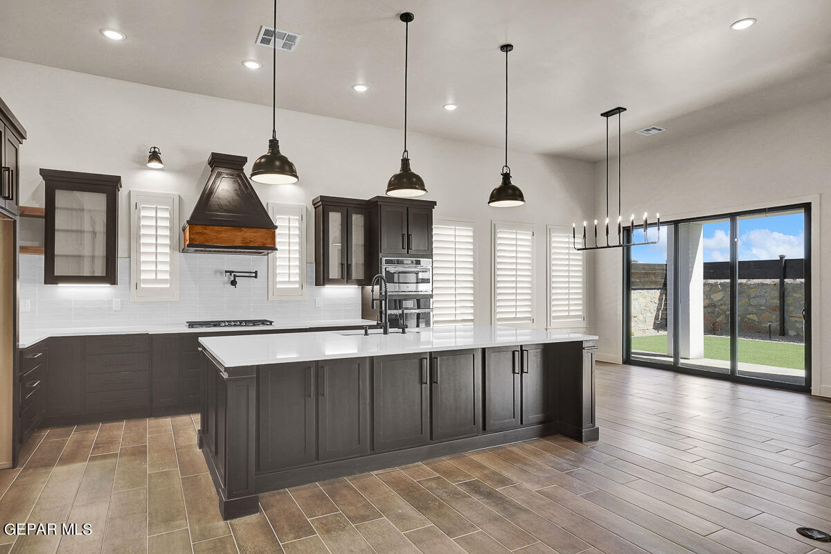 7325 Enchanted Point Drive