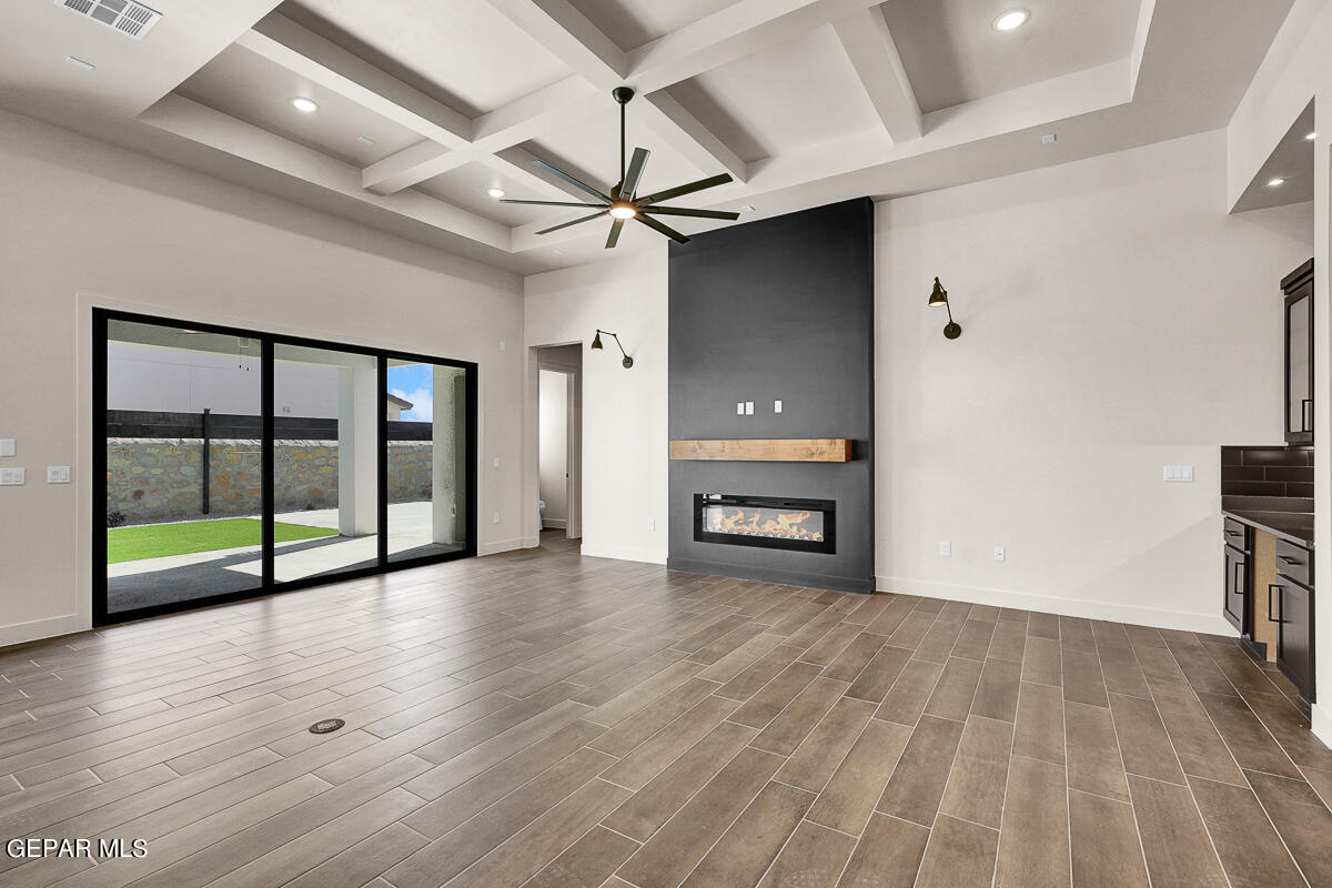 7325 Enchanted Point Drive