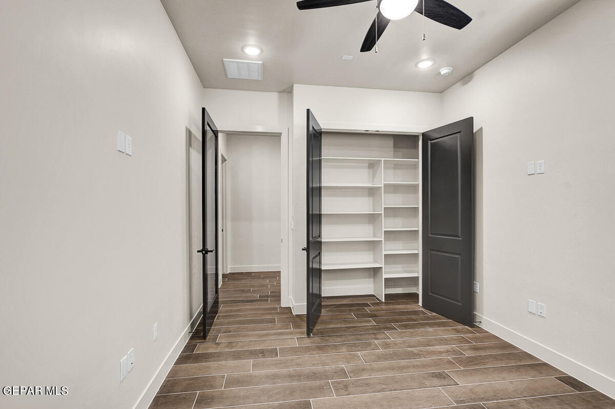 7325 Enchanted Point Drive