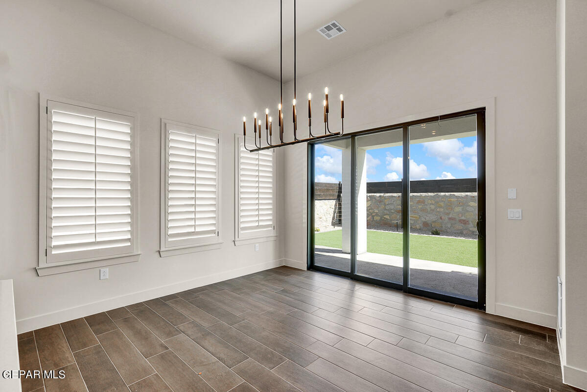 7325 Enchanted Point Drive