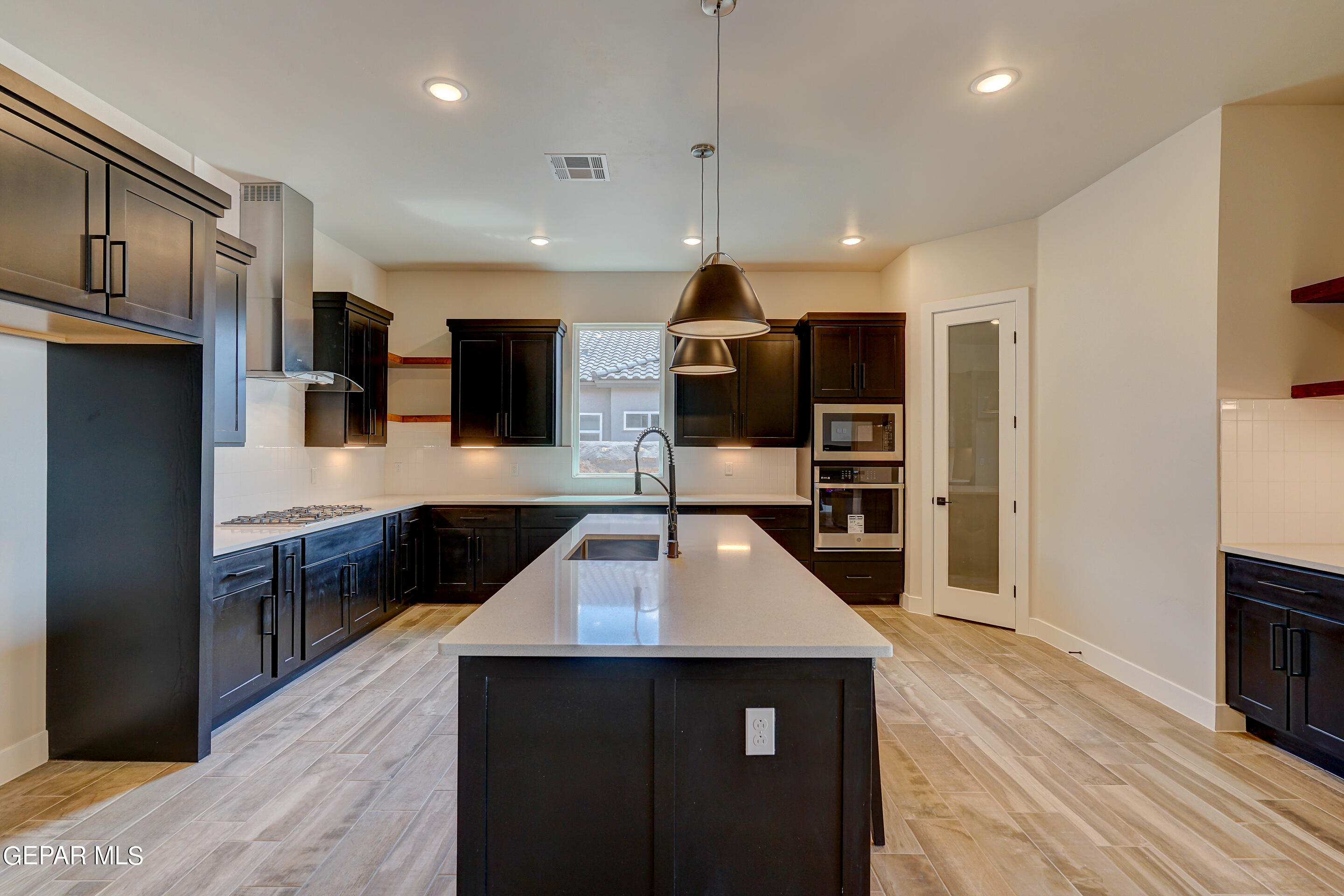 7333 Enchanted Point Drive