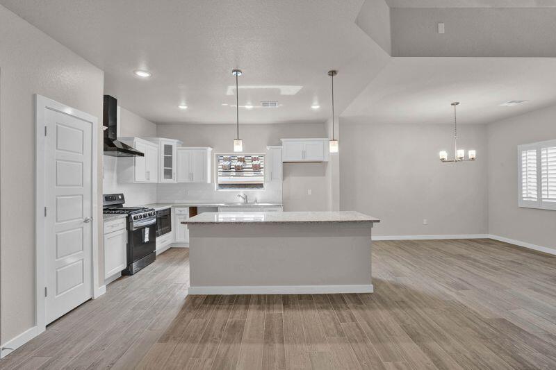 913 Indigo Sky Street