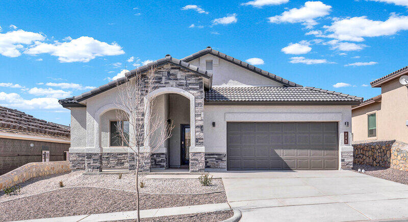 913 Indigo Sky Street