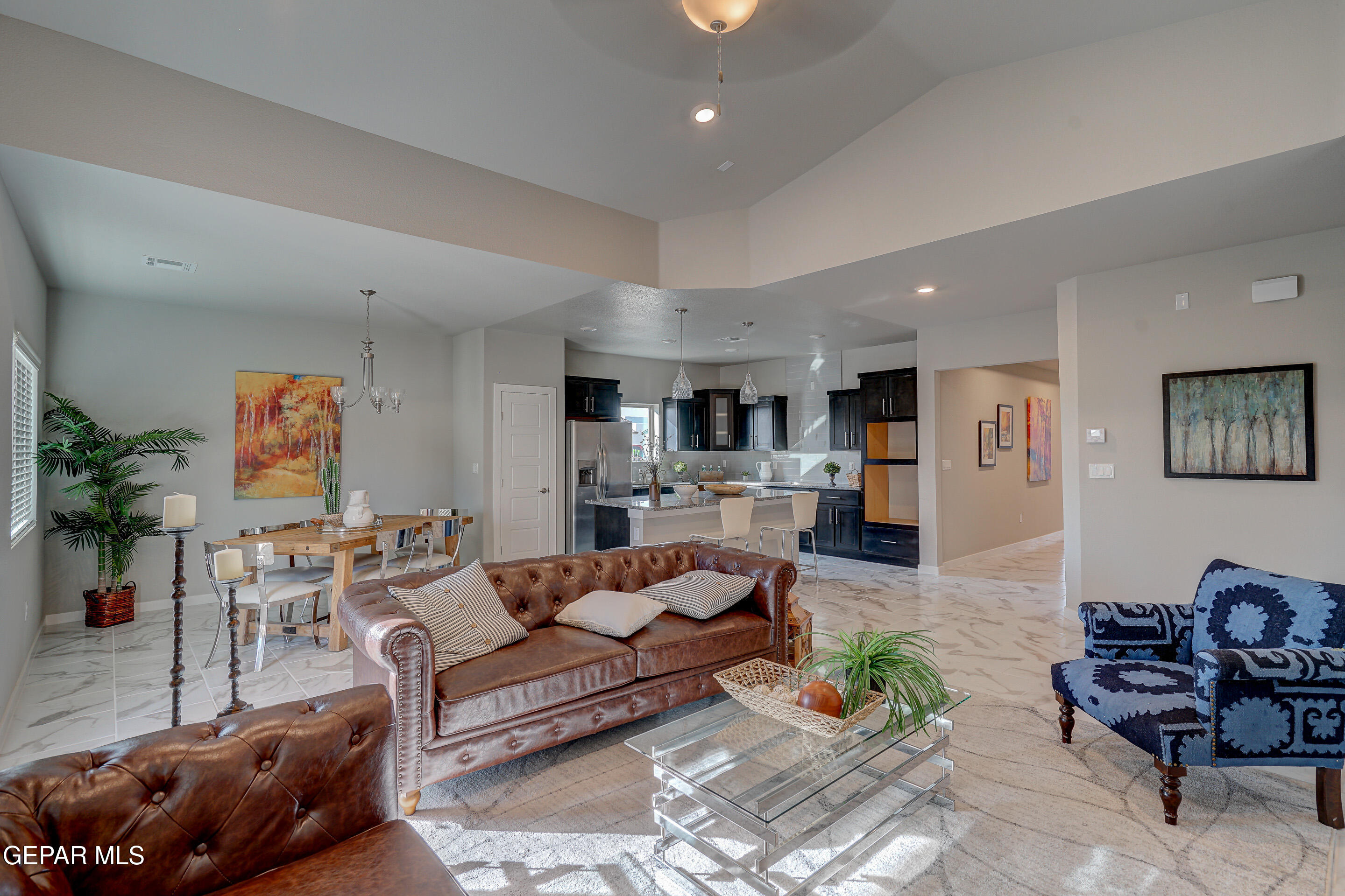 913 Indigo Sky Street
