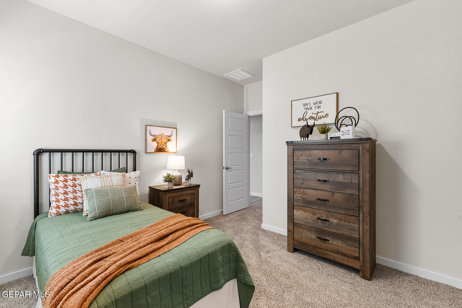 921 Indigo Sky Street