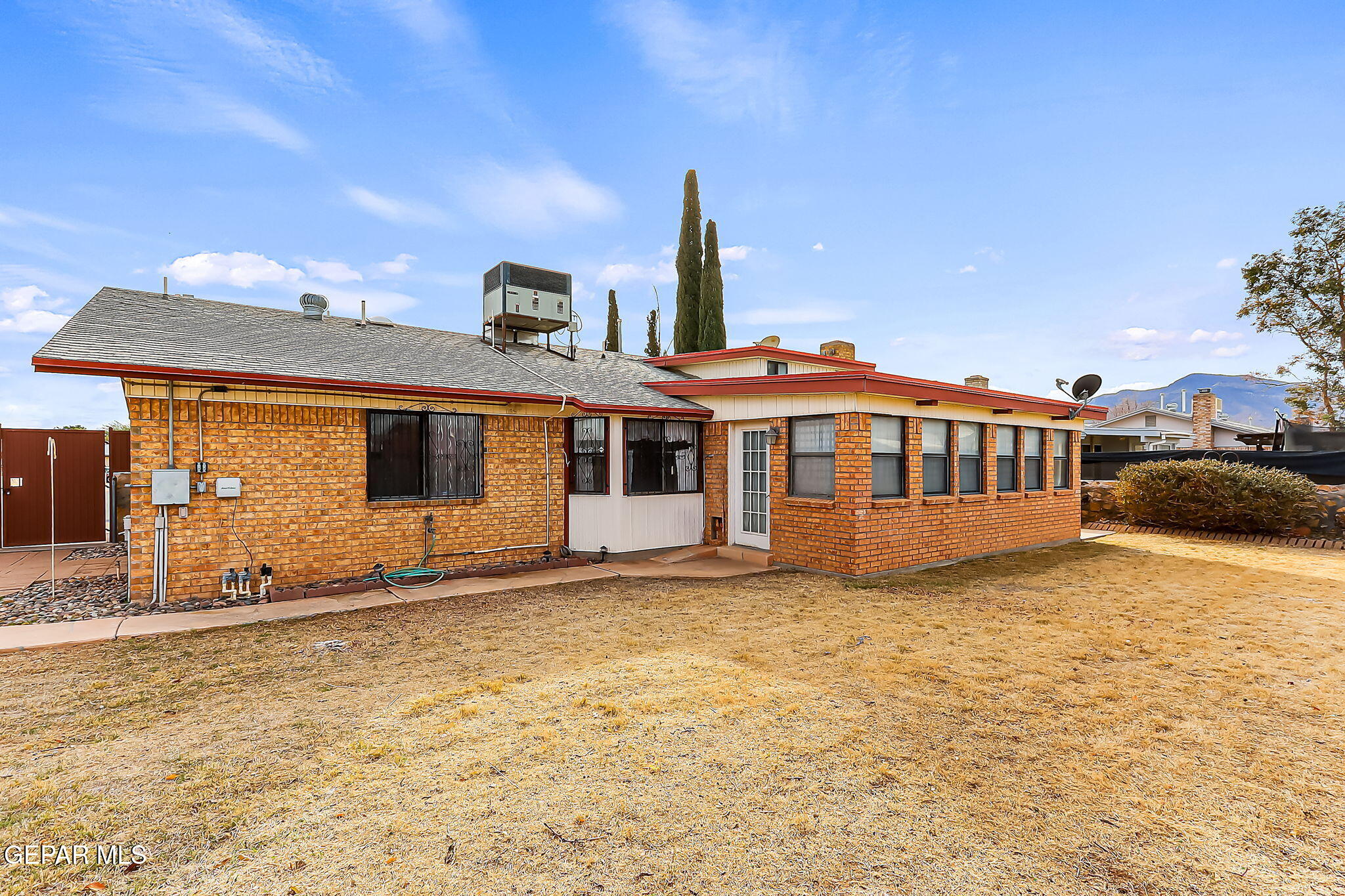 5881 CLYDESDALE Drive