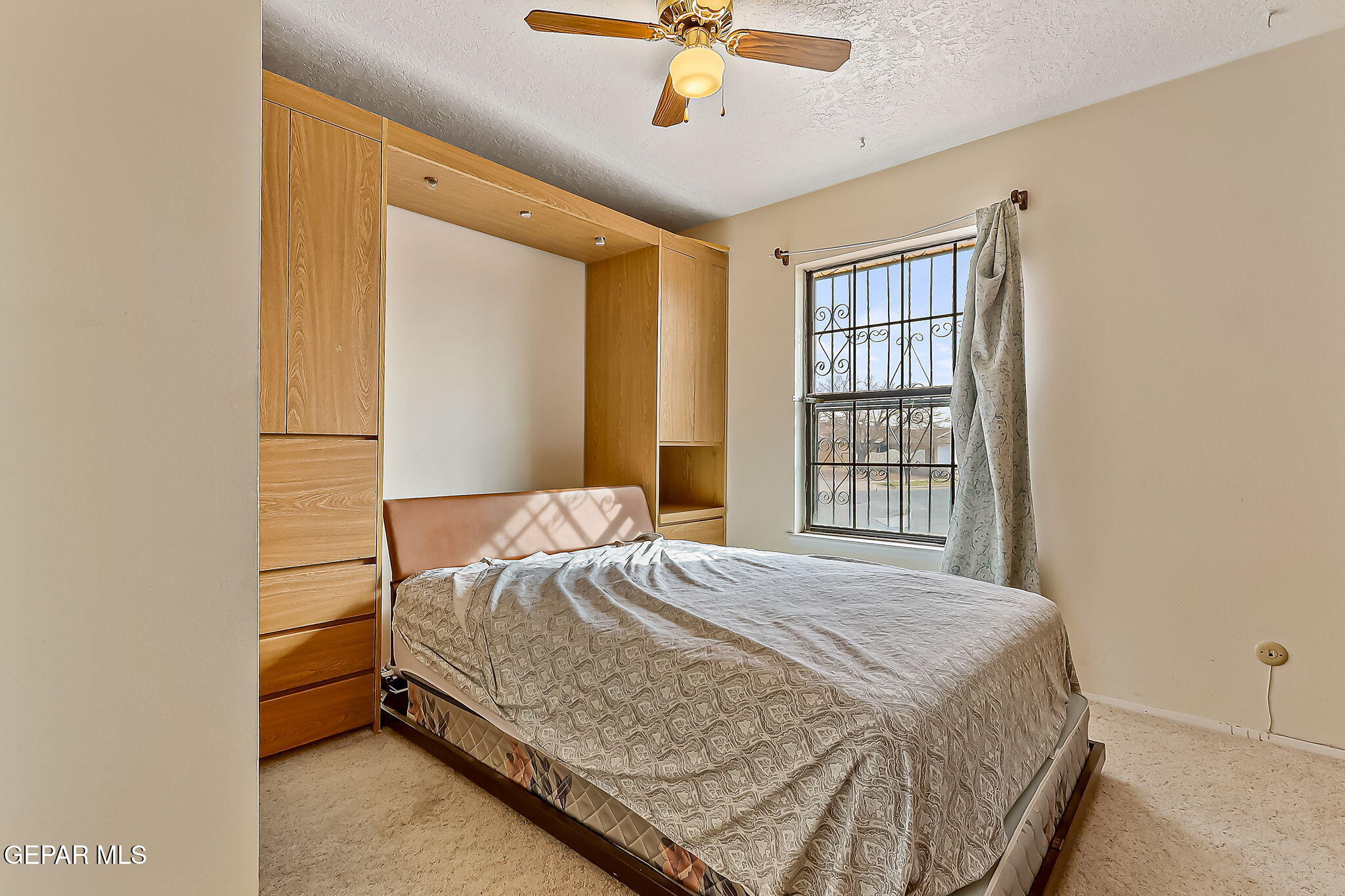 5881 CLYDESDALE Drive